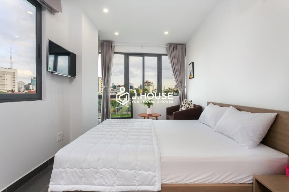 | FOR RENT | MODERN STUDIO WITH CANAL VIEW IN BINH THANH | 10 MIL/MONTH