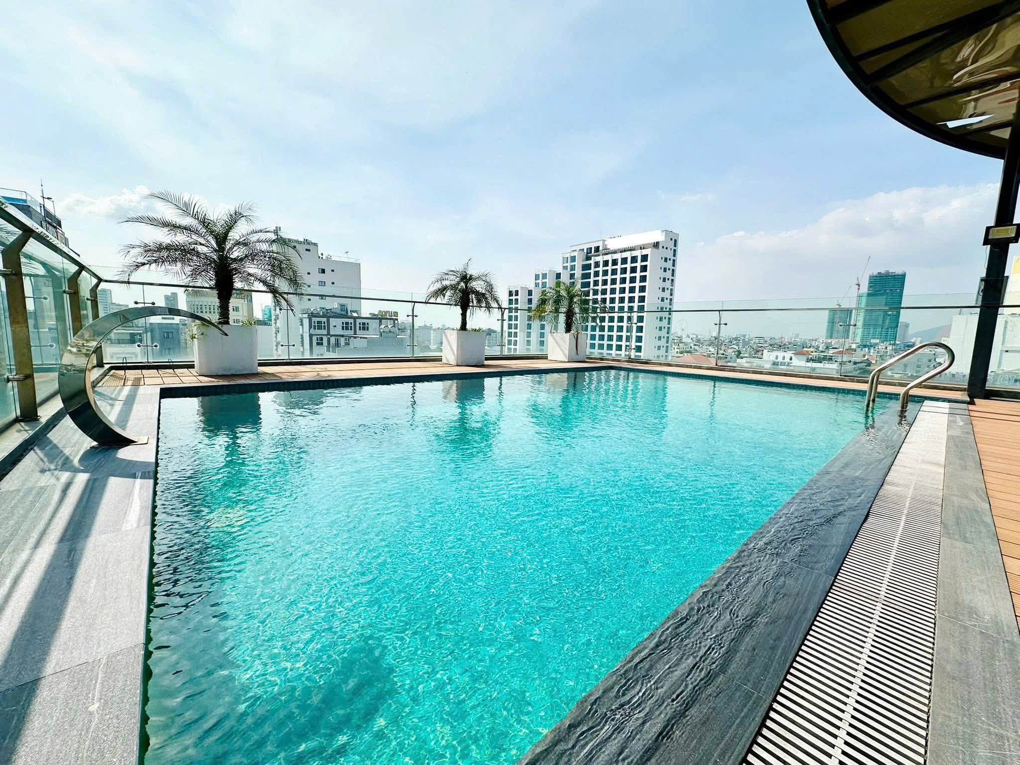 NEW 1-BEDROOM APARTMENT FOR RENT | 100M FROM THE BEACH | WITH BALCONY