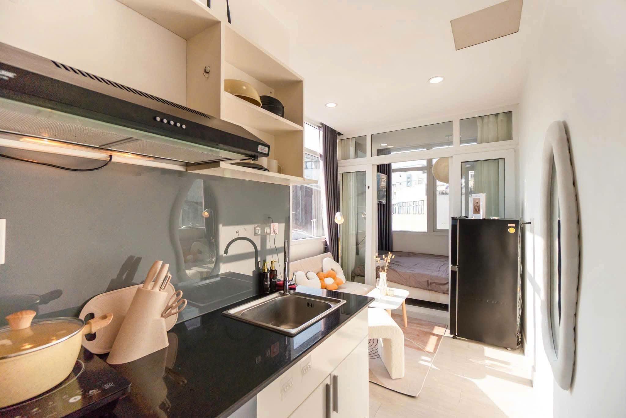 1 bedroom district 1 $288/month near Metro Ben Thanh, long-short term