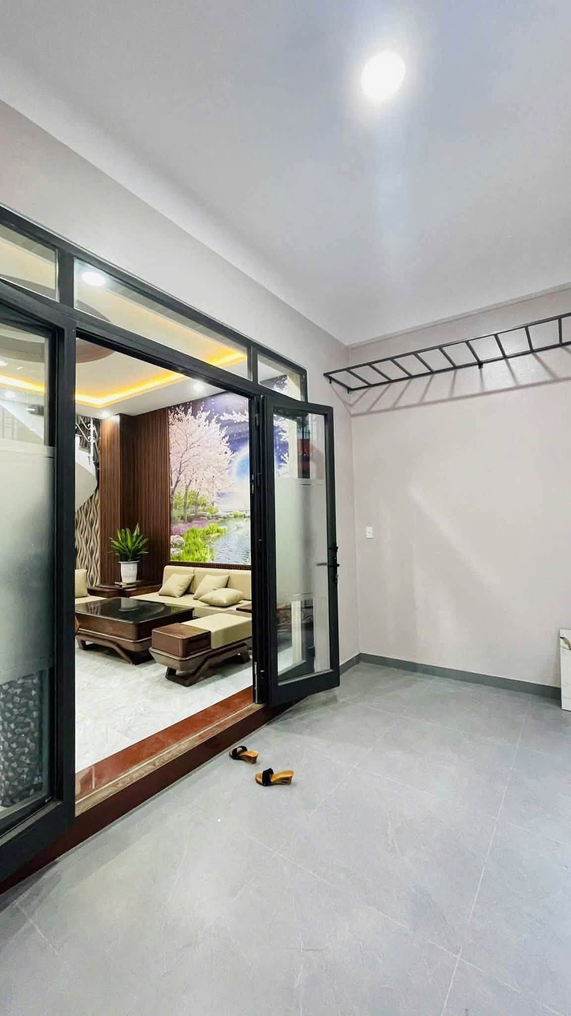 3-Storey House for Rent | Le Van Thinh, Thanh Khe