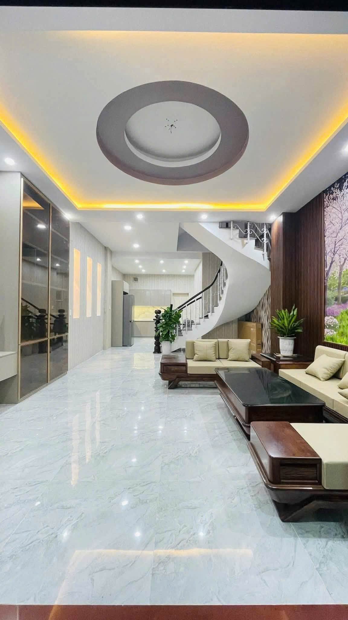 3-Storey House for Rent | Le Van Thinh, Thanh Khe