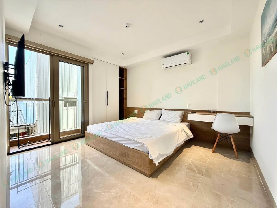 100% NEWLY  APARTMENT FOR RENT – PRIVATE BALCONY & SON TRA AREA