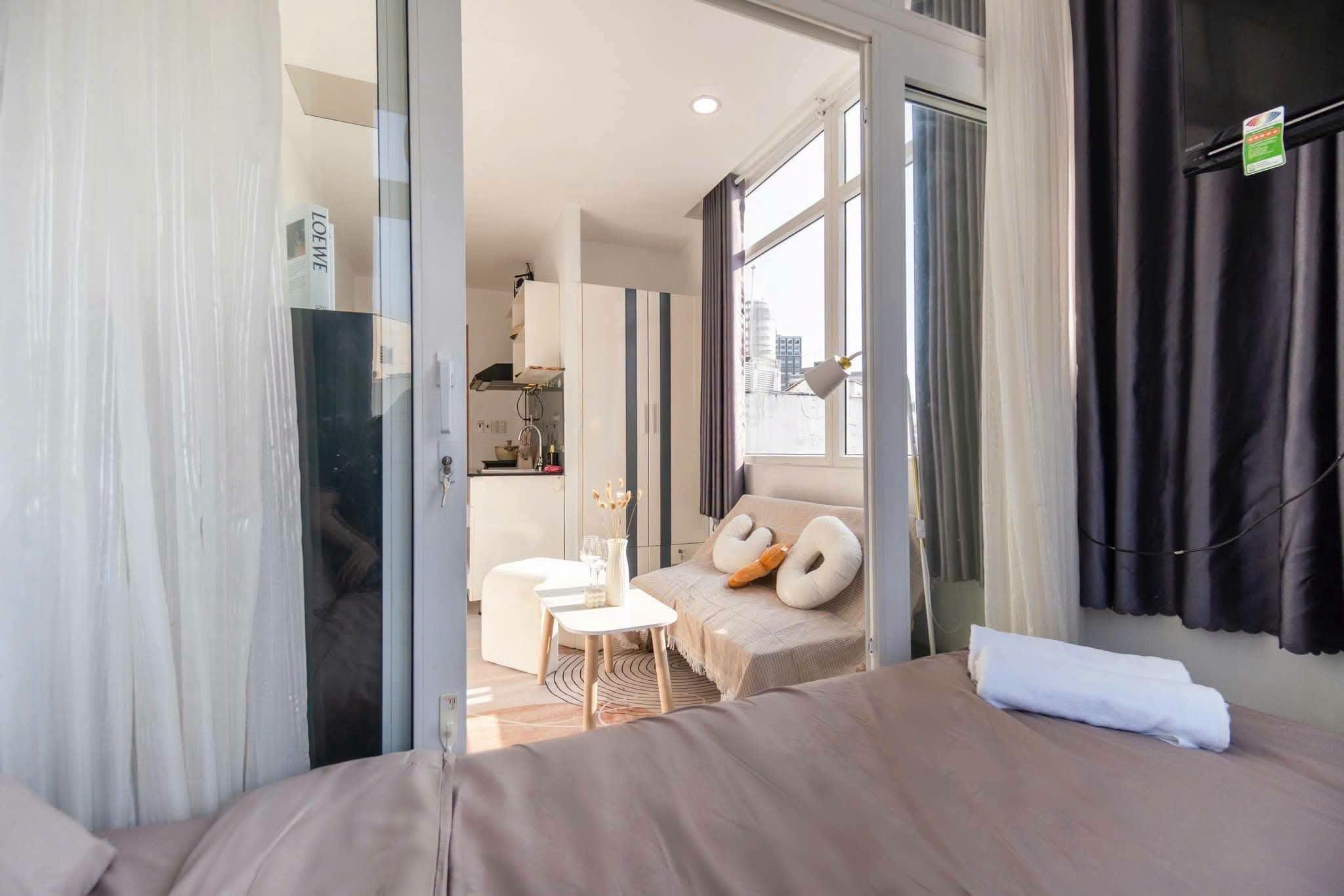 1 bedroom district 1 $288/month near Metro Ben Thanh, long-short term