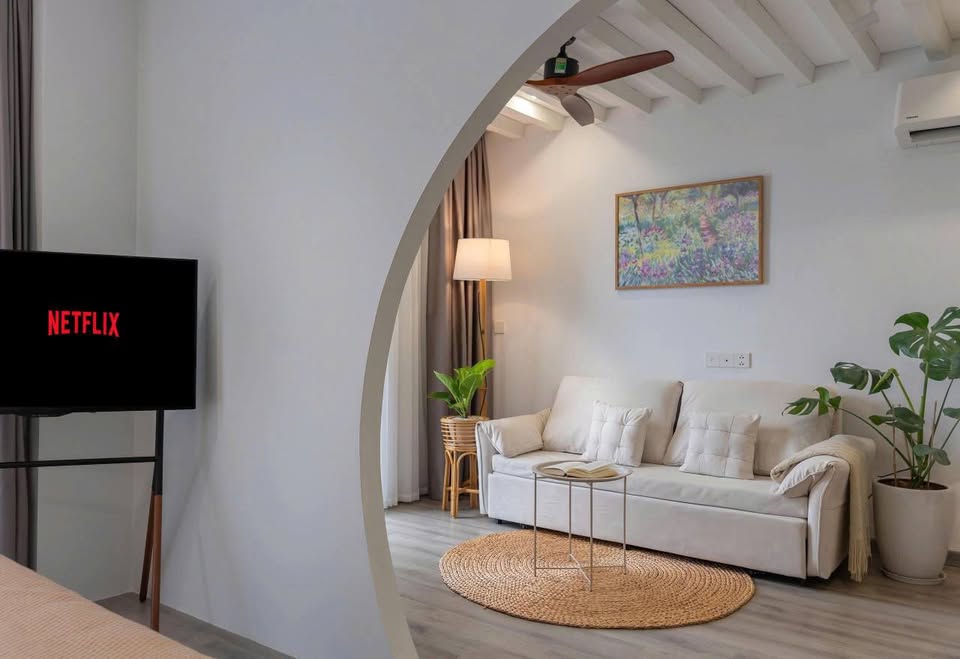 CĂN HỘ STUDIO CẠNH BIỂN MỚI CÓ BAN CÔNG TTTP
