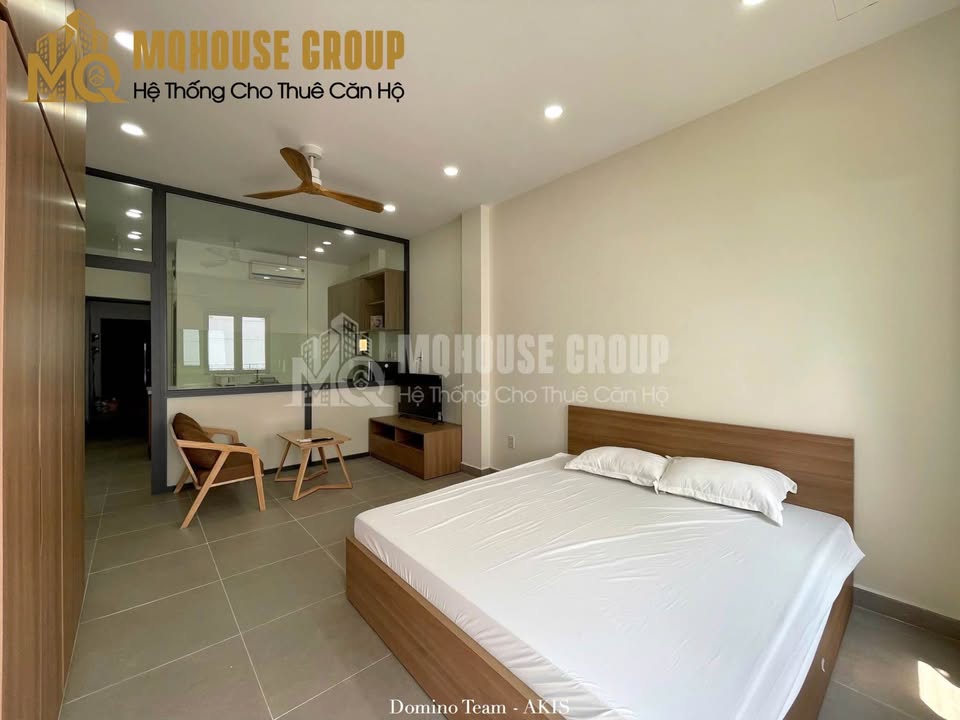 1 bedroom with airy balcony and private washing machine in Thao Dien