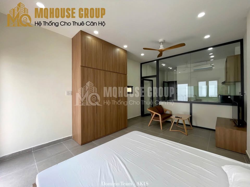 1 bedroom with airy balcony and private washing machine in Thao Dien
