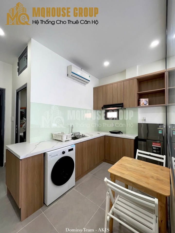 1 bedroom with airy balcony and private washing machine in Thao Dien