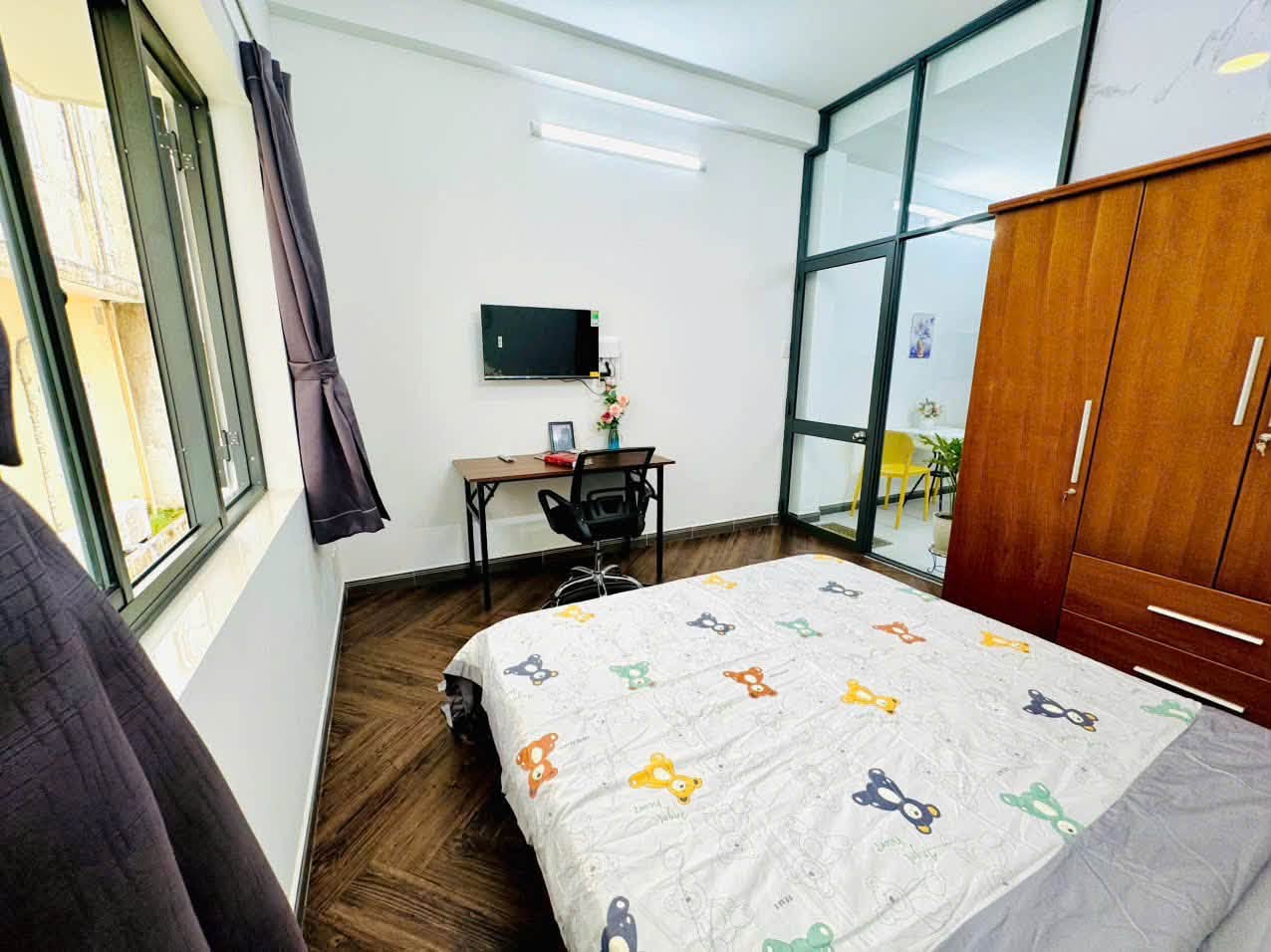 For renting separated studio layout in Nguyen Huu Canh Street, Binh Thanh District, available August of 6th