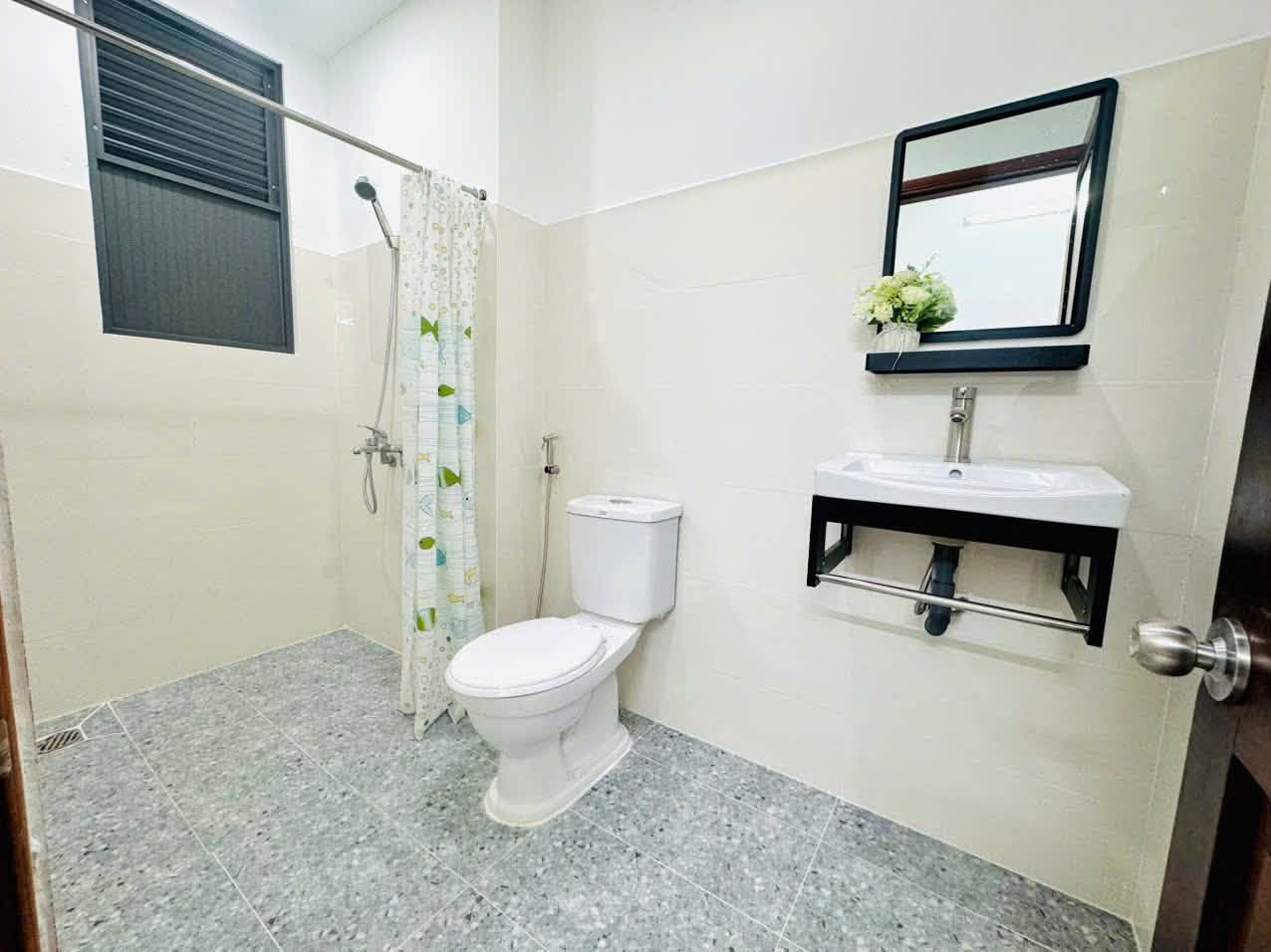 For renting separated studio layout in Nguyen Huu Canh Street, Binh Thanh District, available August of 6th