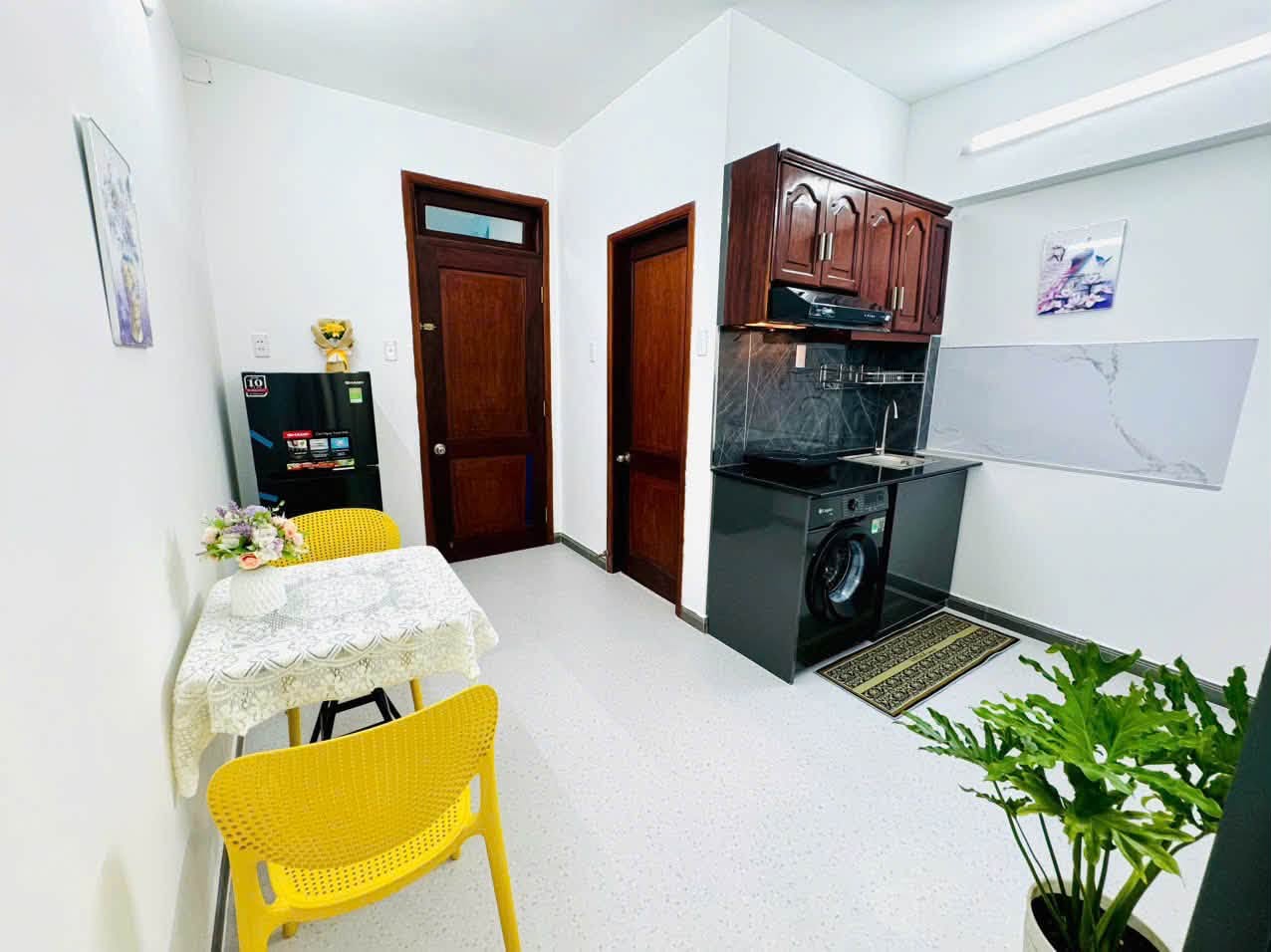 For renting separated studio layout in Nguyen Huu Canh Street, Binh Thanh District, available August of 6th