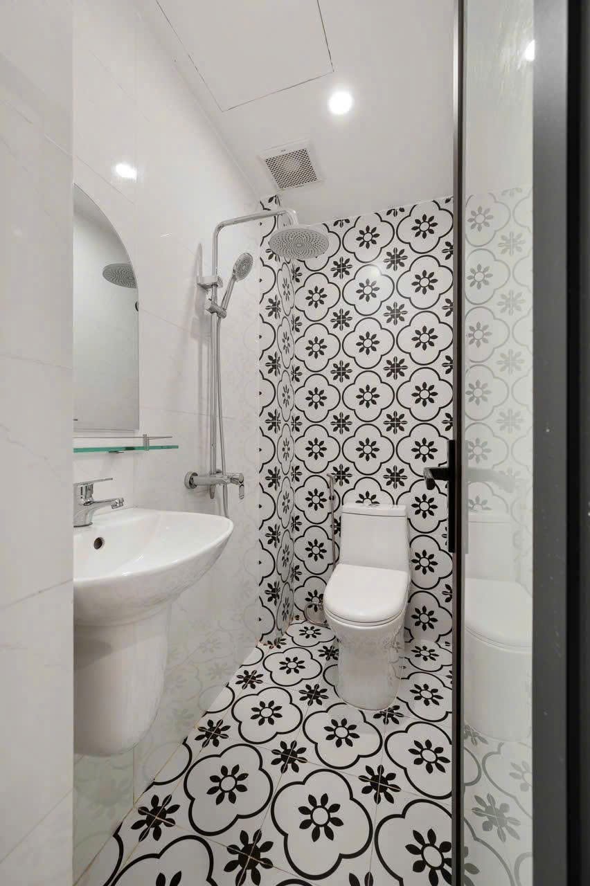 1BR Apartment with Balcony – Phan Tu, My An