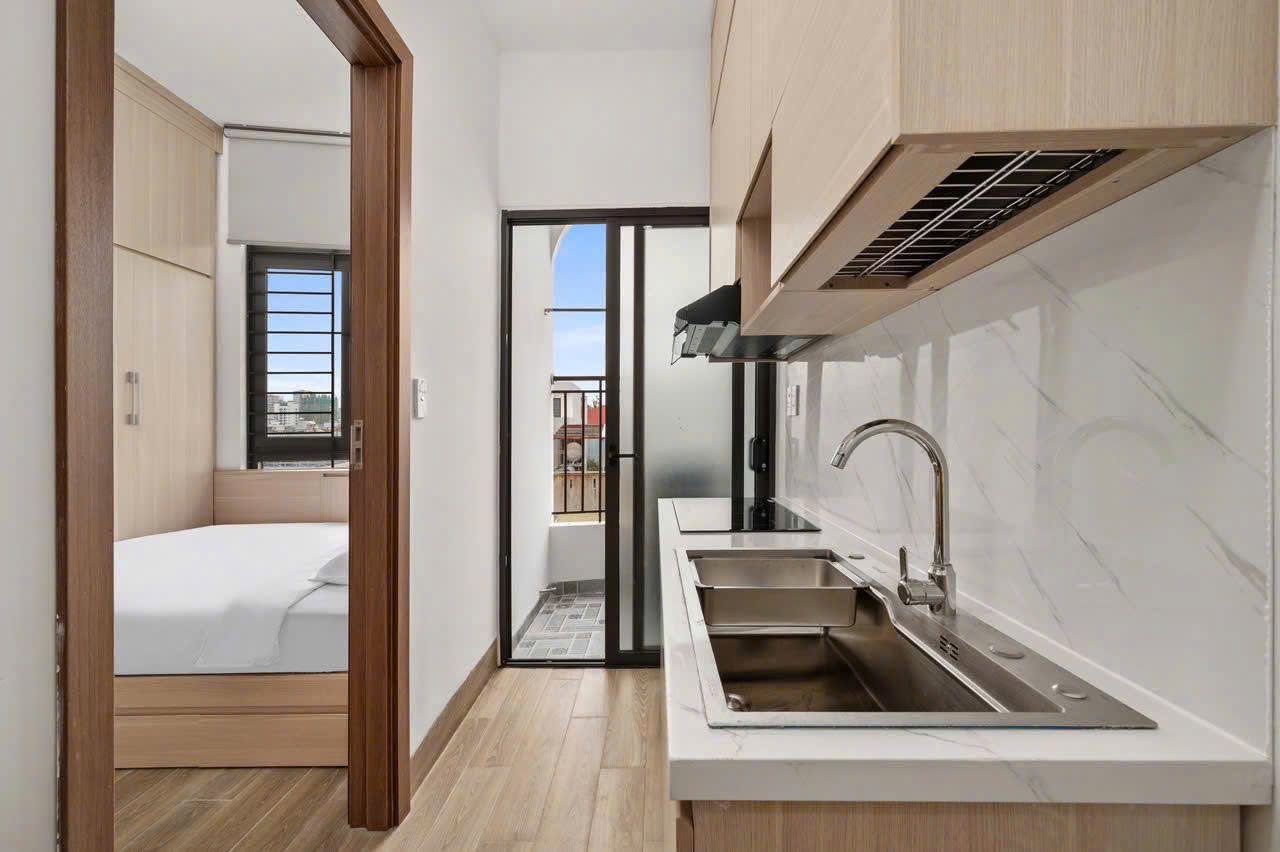 1BR Apartment with Balcony – Phan Tu, My An
