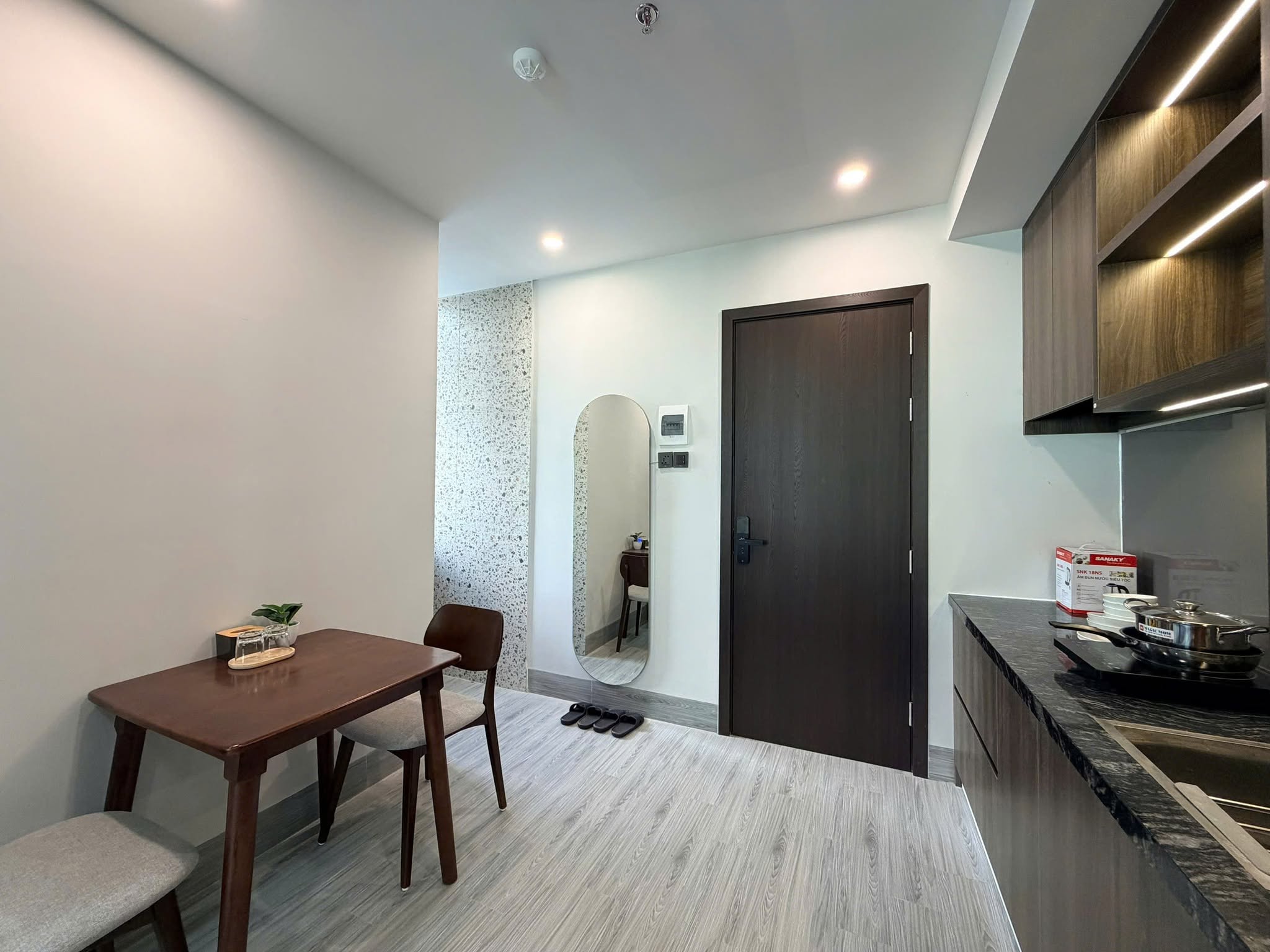 BRAND-NEW 1-BEDROOM APARTMENT | STEPS FROM MY KHE BEACH | MODERN LIVING