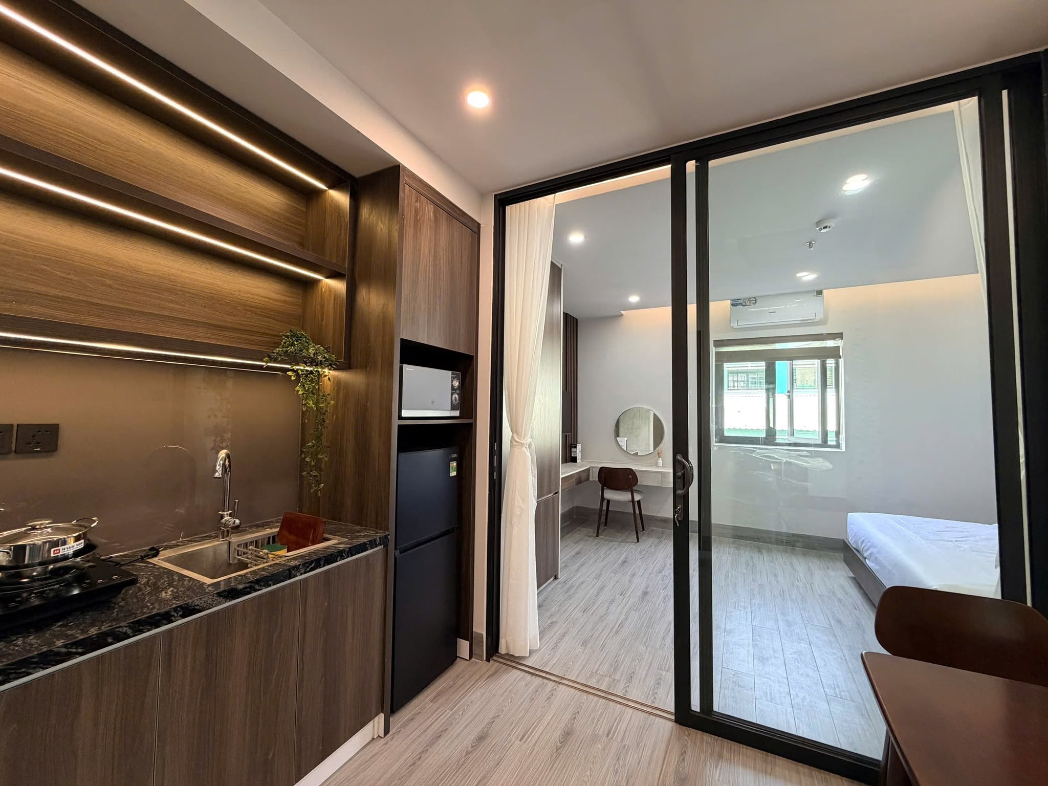 BRAND-NEW 1-BEDROOM APARTMENT | STEPS FROM MY KHE BEACH | MODERN LIVING