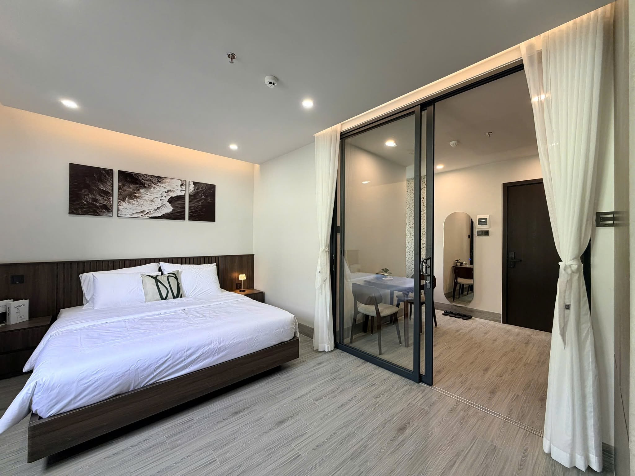BRAND-NEW 1-BEDROOM APARTMENT | STEPS FROM MY KHE BEACH | MODERN LIVING
