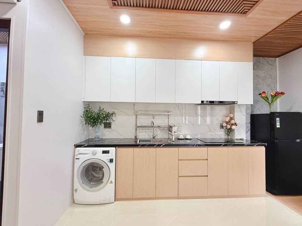 BRAND NEW STUDIO APARTMENT WITH PRIVATE WASHING MACHINE - HOANG SA, DISTRICT 3