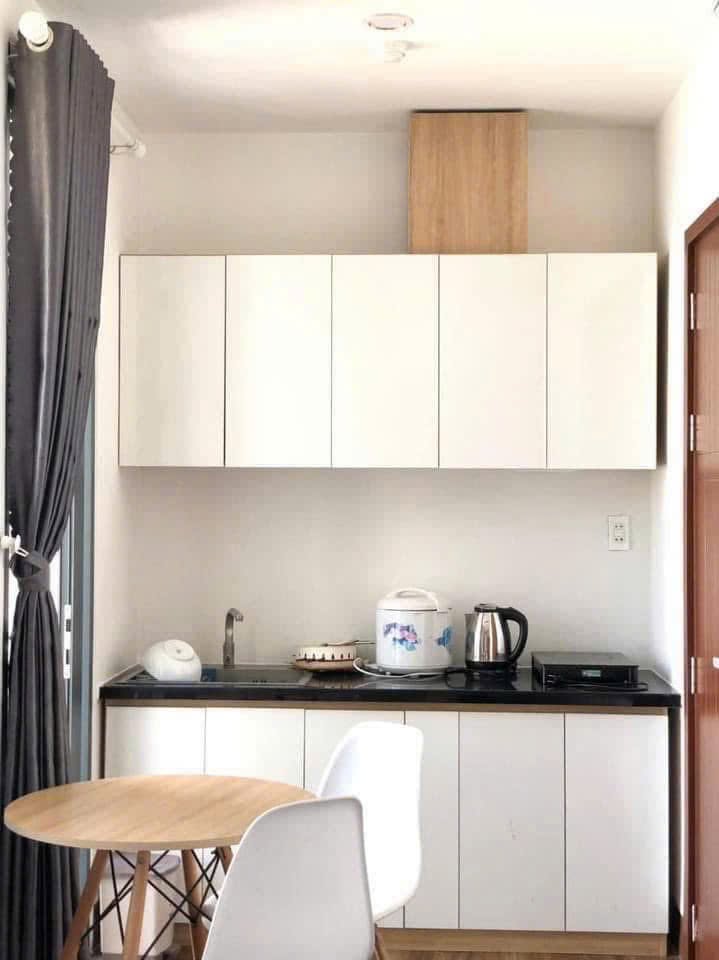 Fully furnished studio with private balcony near My Khe Beach