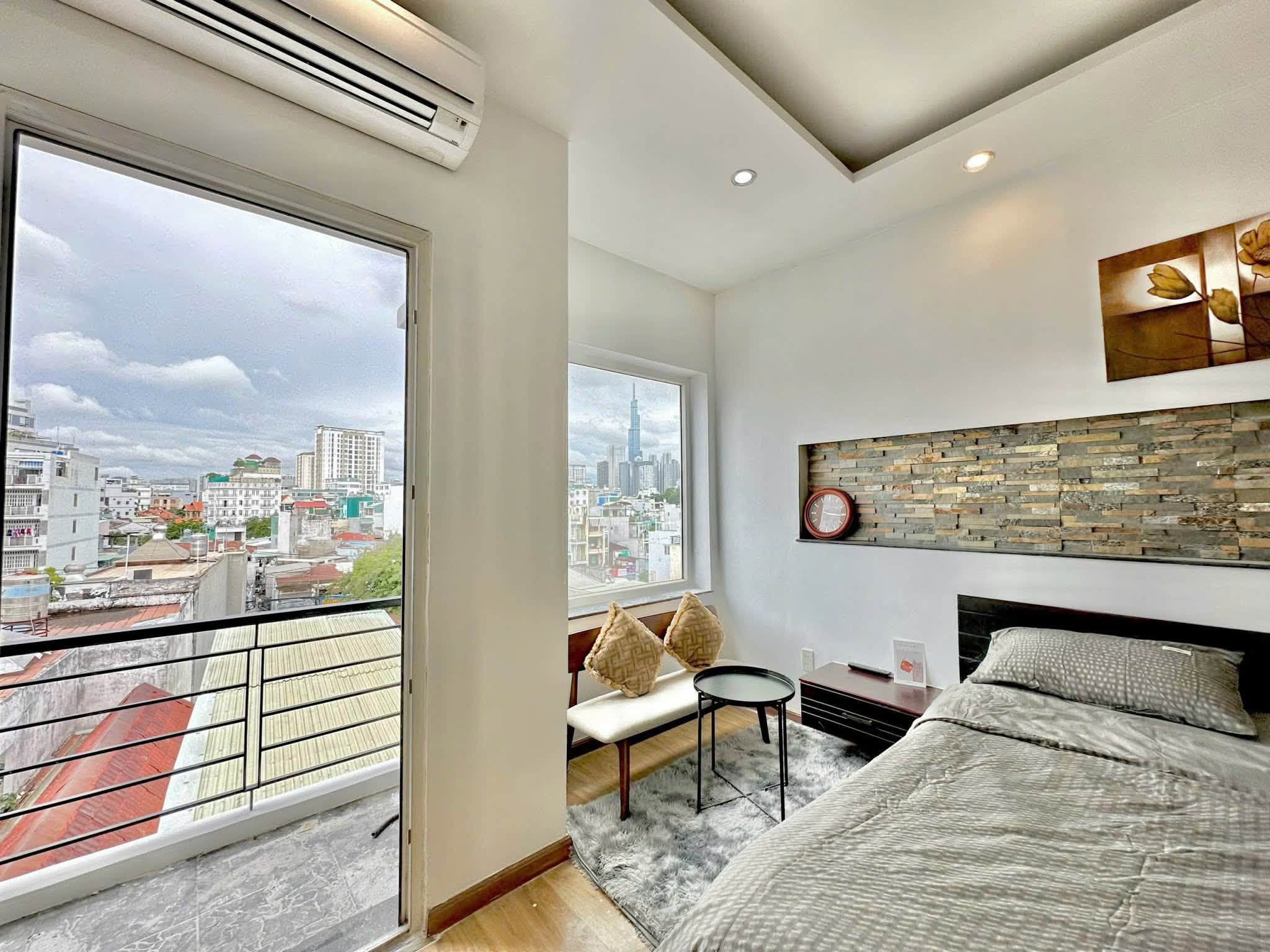 Fully furnished studio with balcony on Xo Viet Nghe Tinh Street