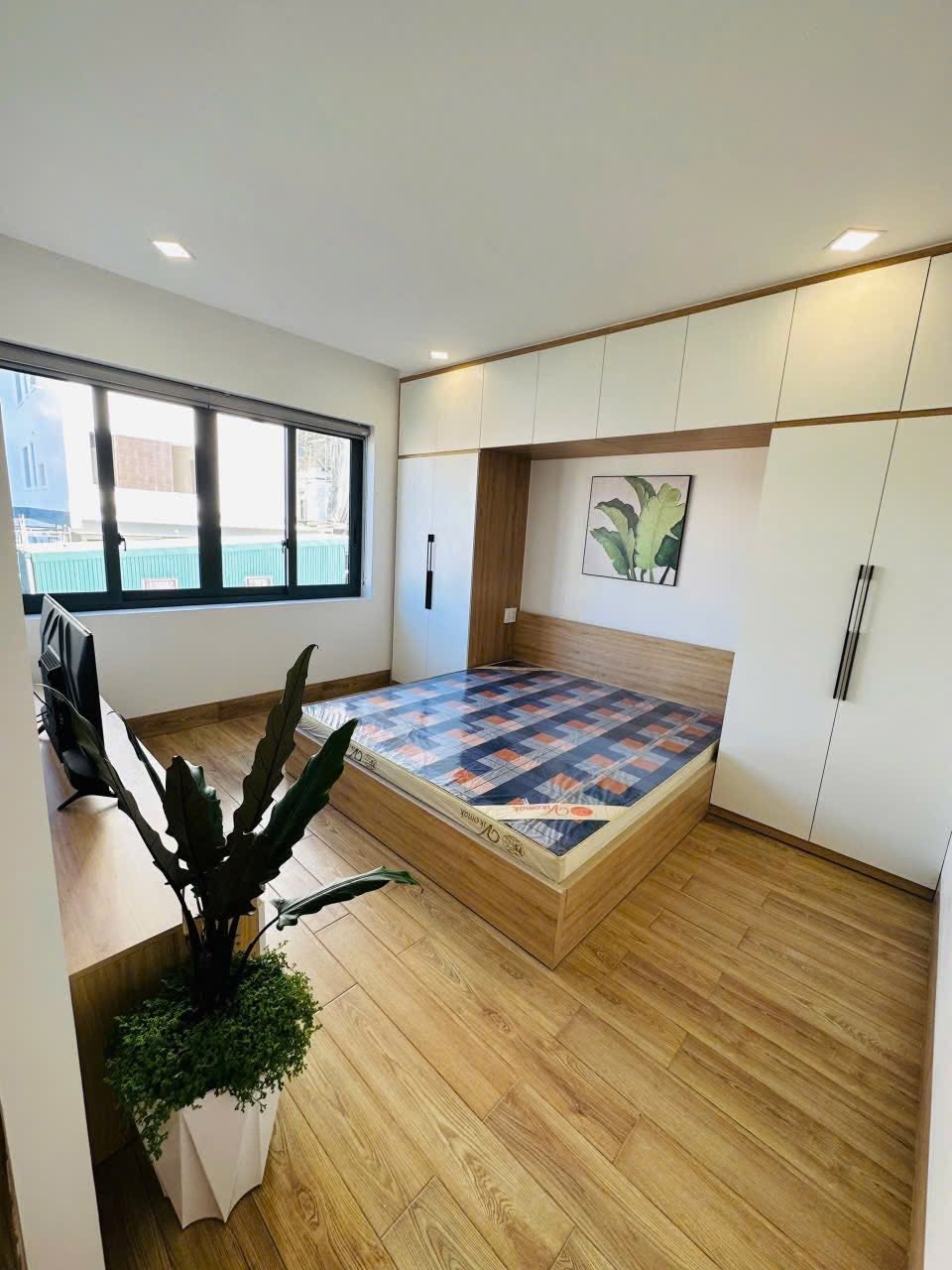 Fully furnished 1-bedroom apartment on Nguyen An Ninh Street
