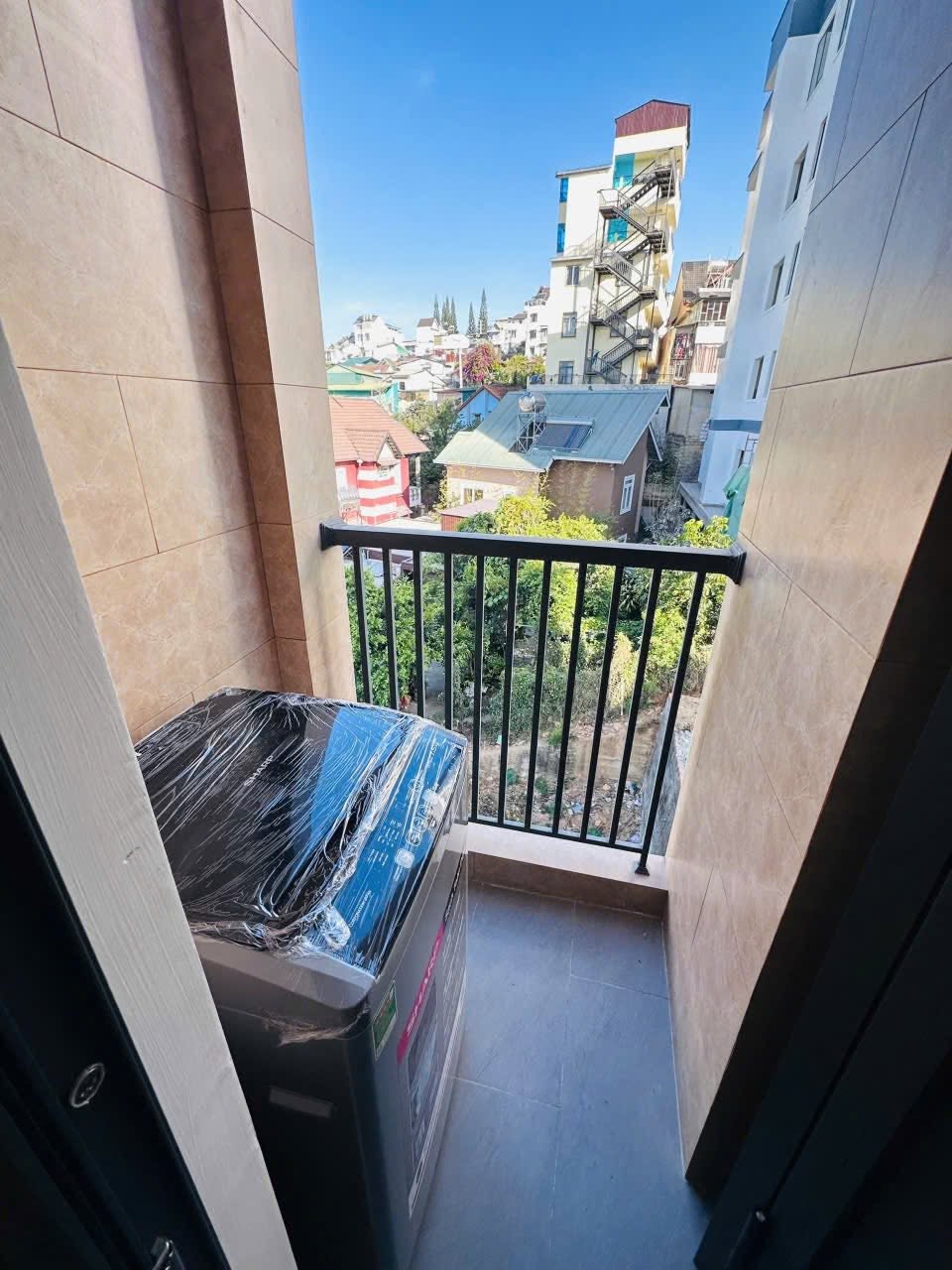 Fully furnished 1-bedroom apartment on Nguyen An Ninh Street