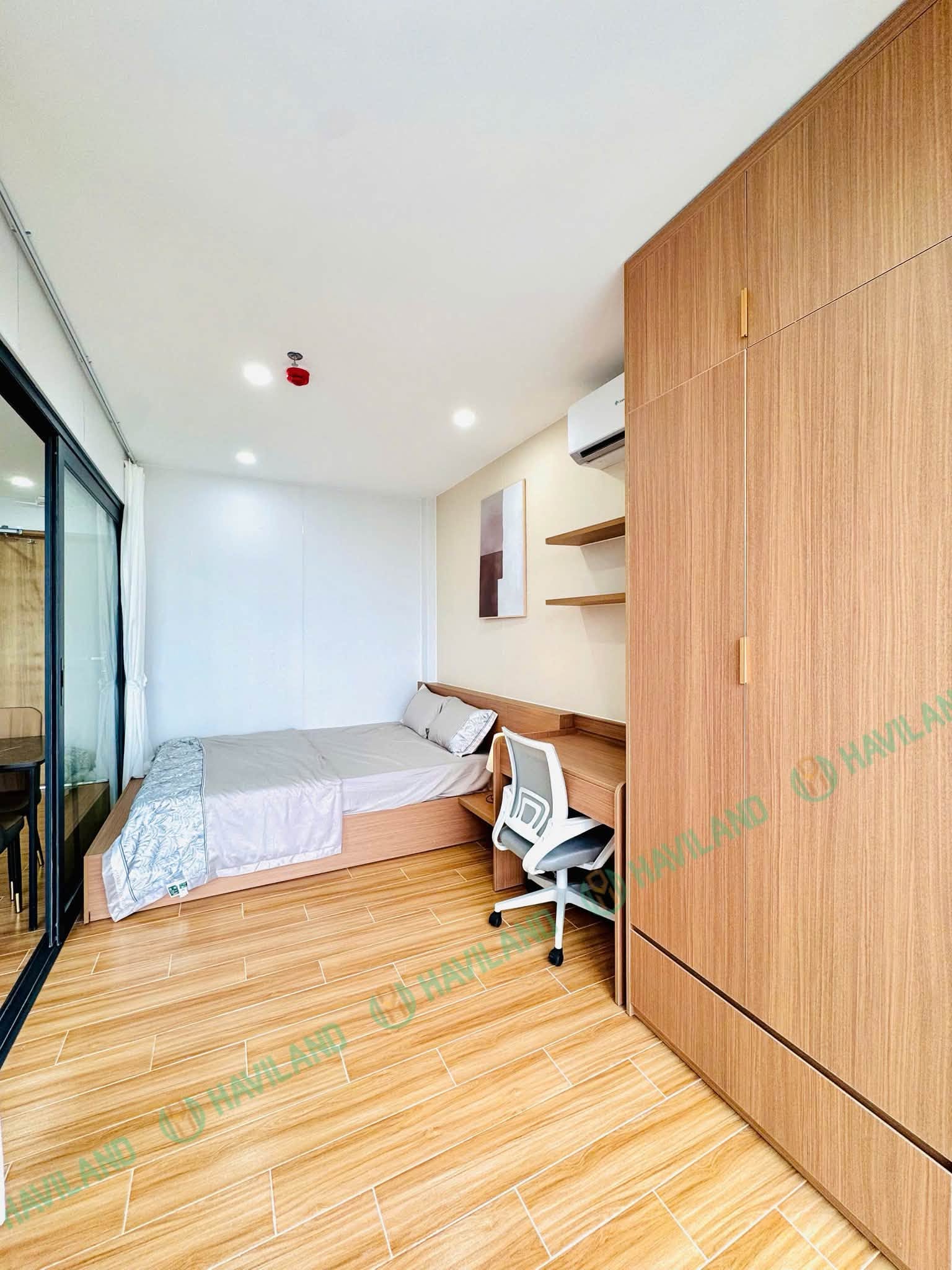 Modern fully furnished 1-bedroom apartment near My Khe Beach