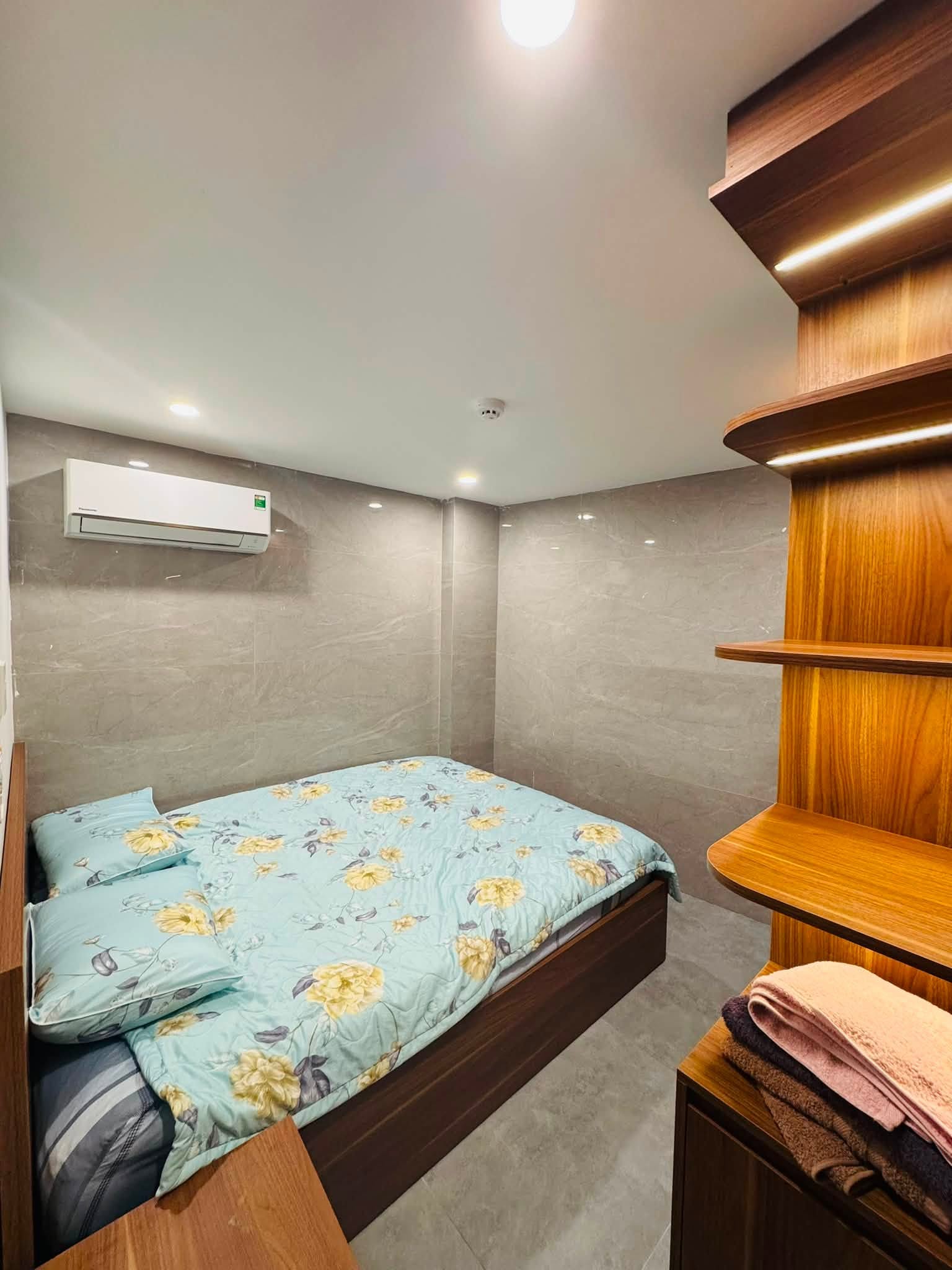 Modern 2-bedroom duplex apartment near My Khe Beach