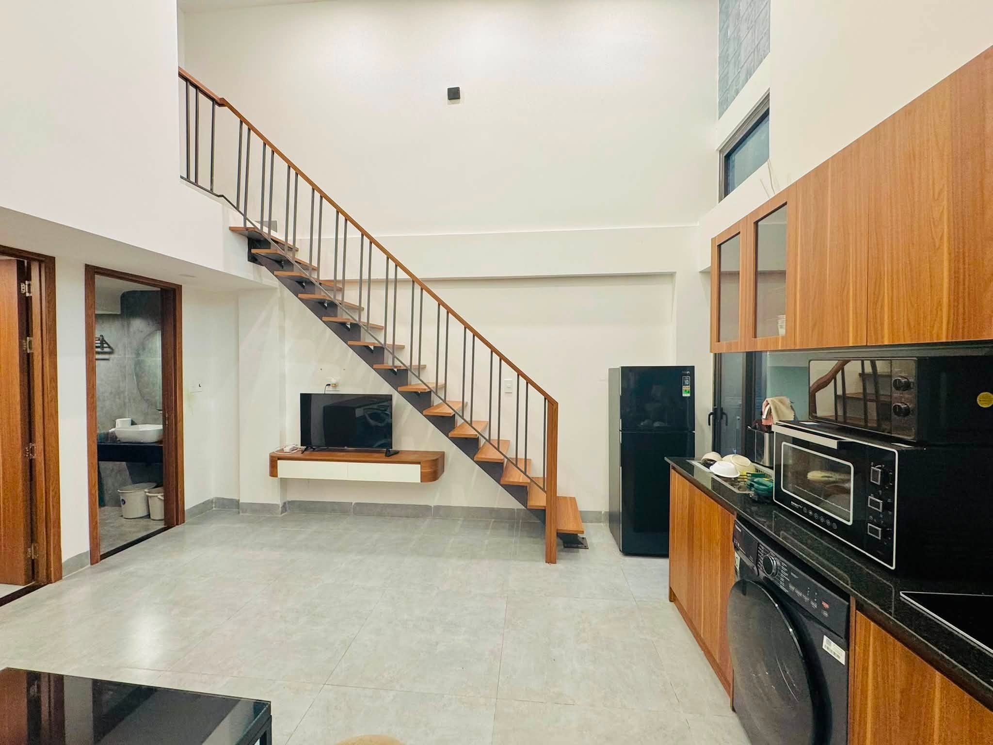 Modern 2-bedroom duplex apartment near My Khe Beach