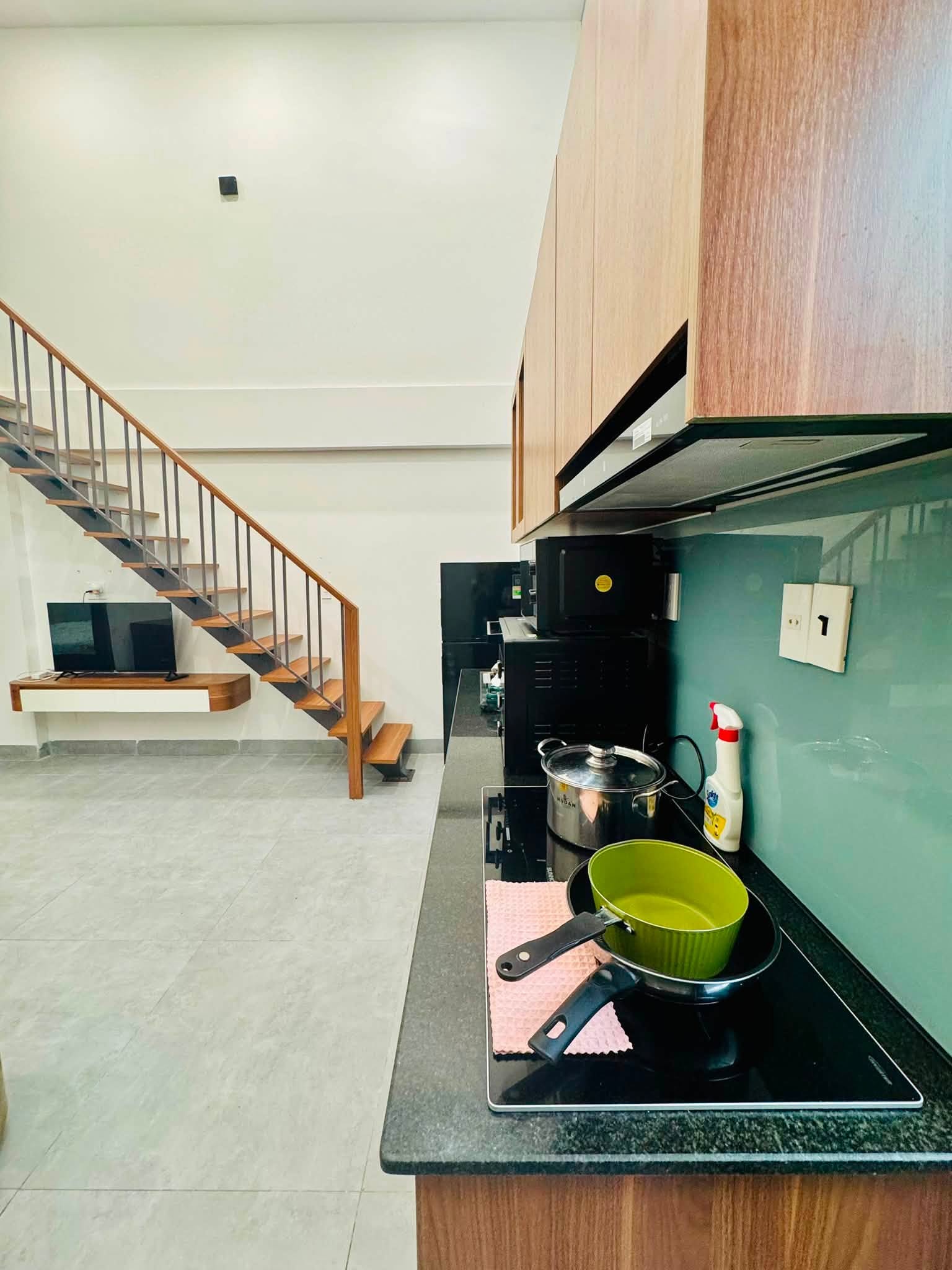 Modern 2-bedroom duplex apartment near My Khe Beach