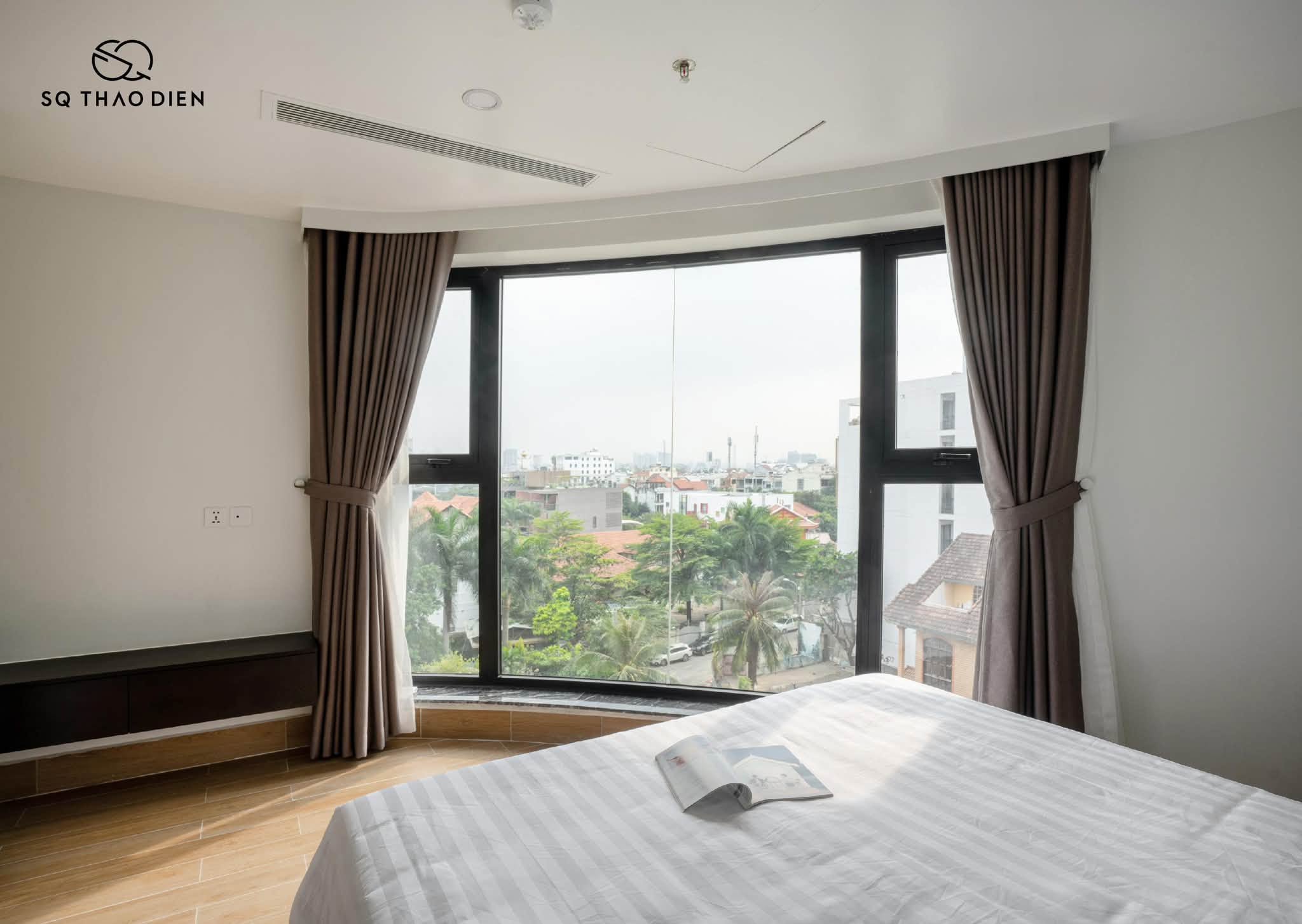 Elegant fully furnished 3-bedroom family apartment in Thao Dien