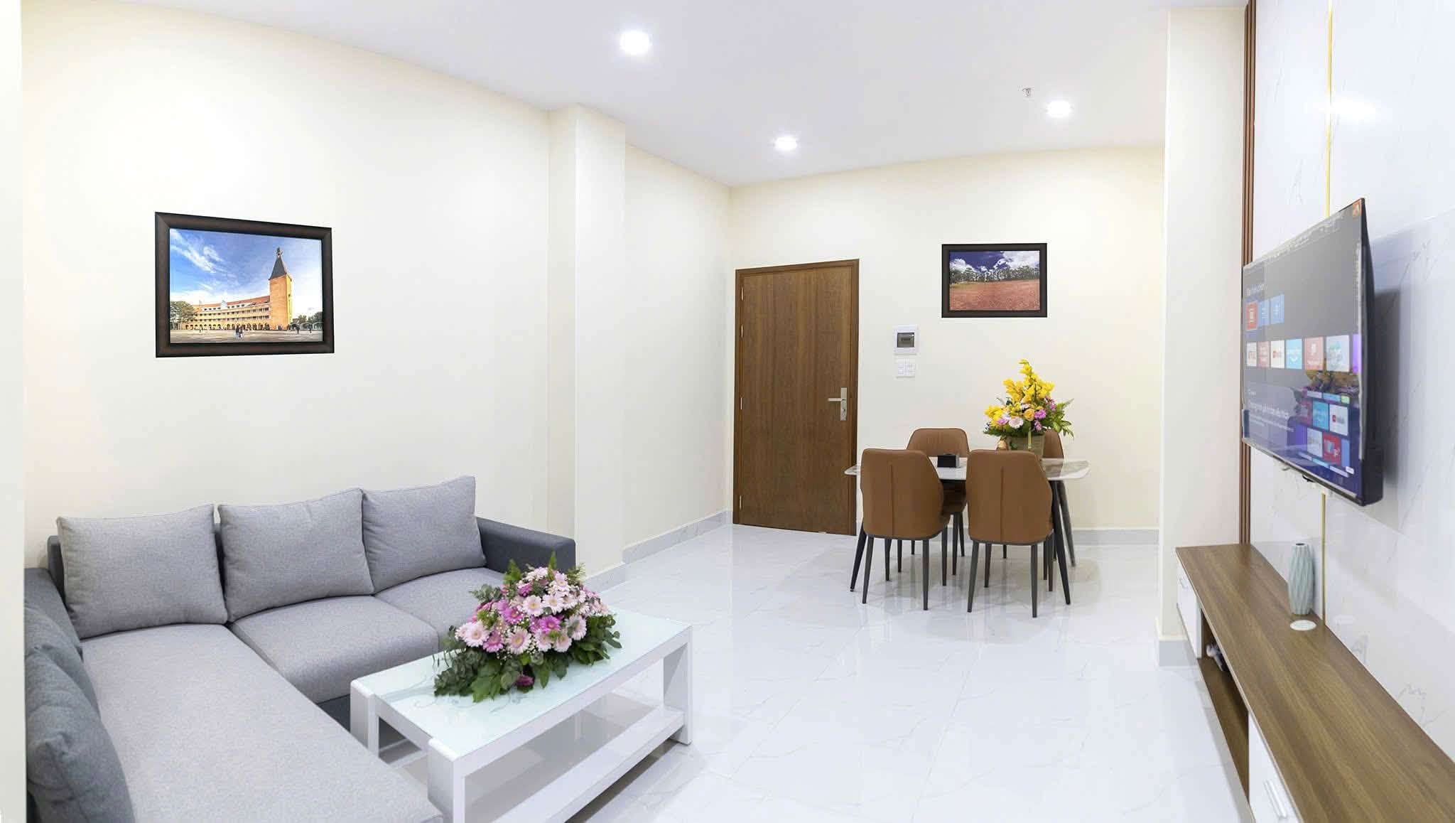 Fully furnished 2-bedroom apartment with parking in Da Lat