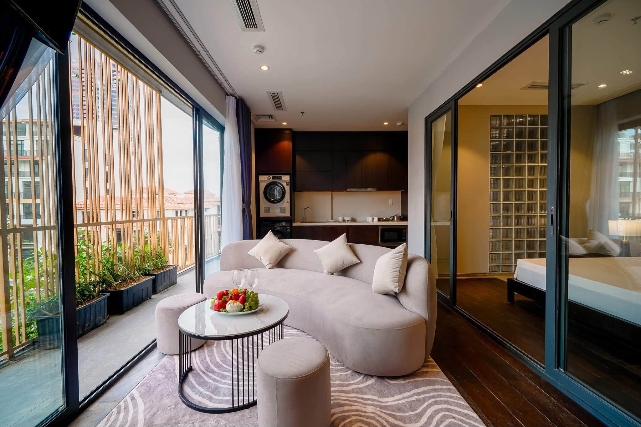Modern 1-bedroom apartment with large balcony in My An