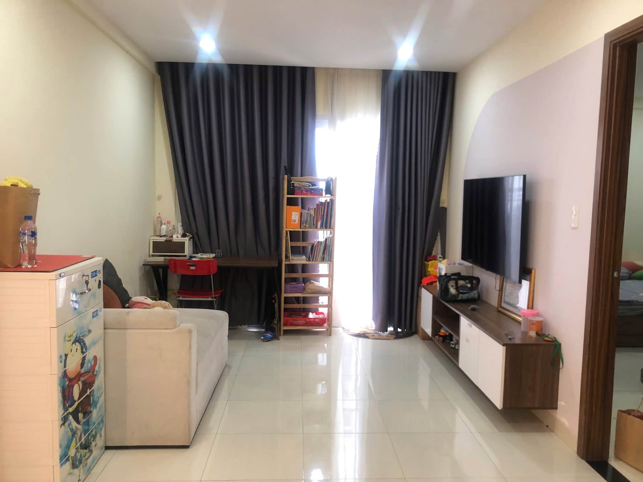 Fully furnished 2-bedroom apartment at Xuan Thuy Block C