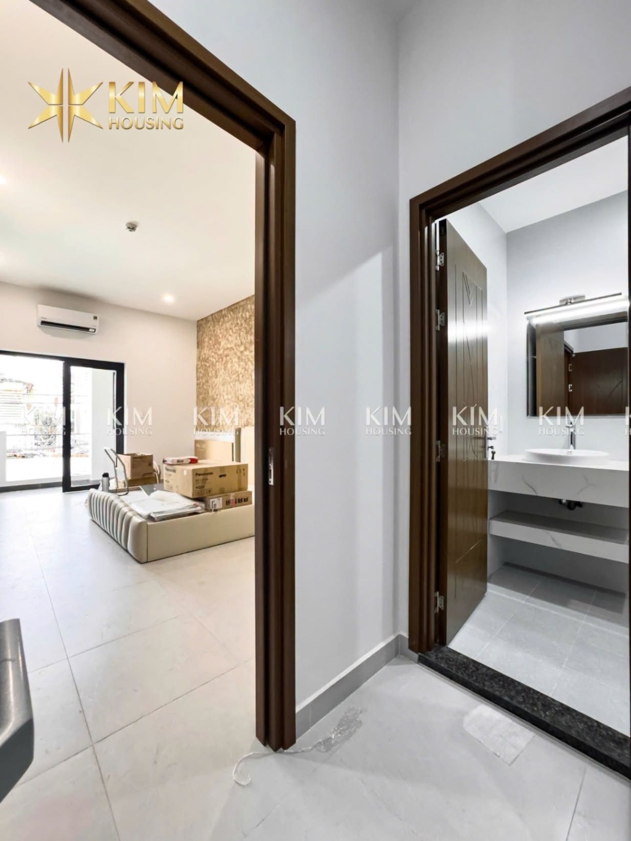 Brand-new fully furnished 1-bedroom apartment with balcony near Cu Xa Bac Hai