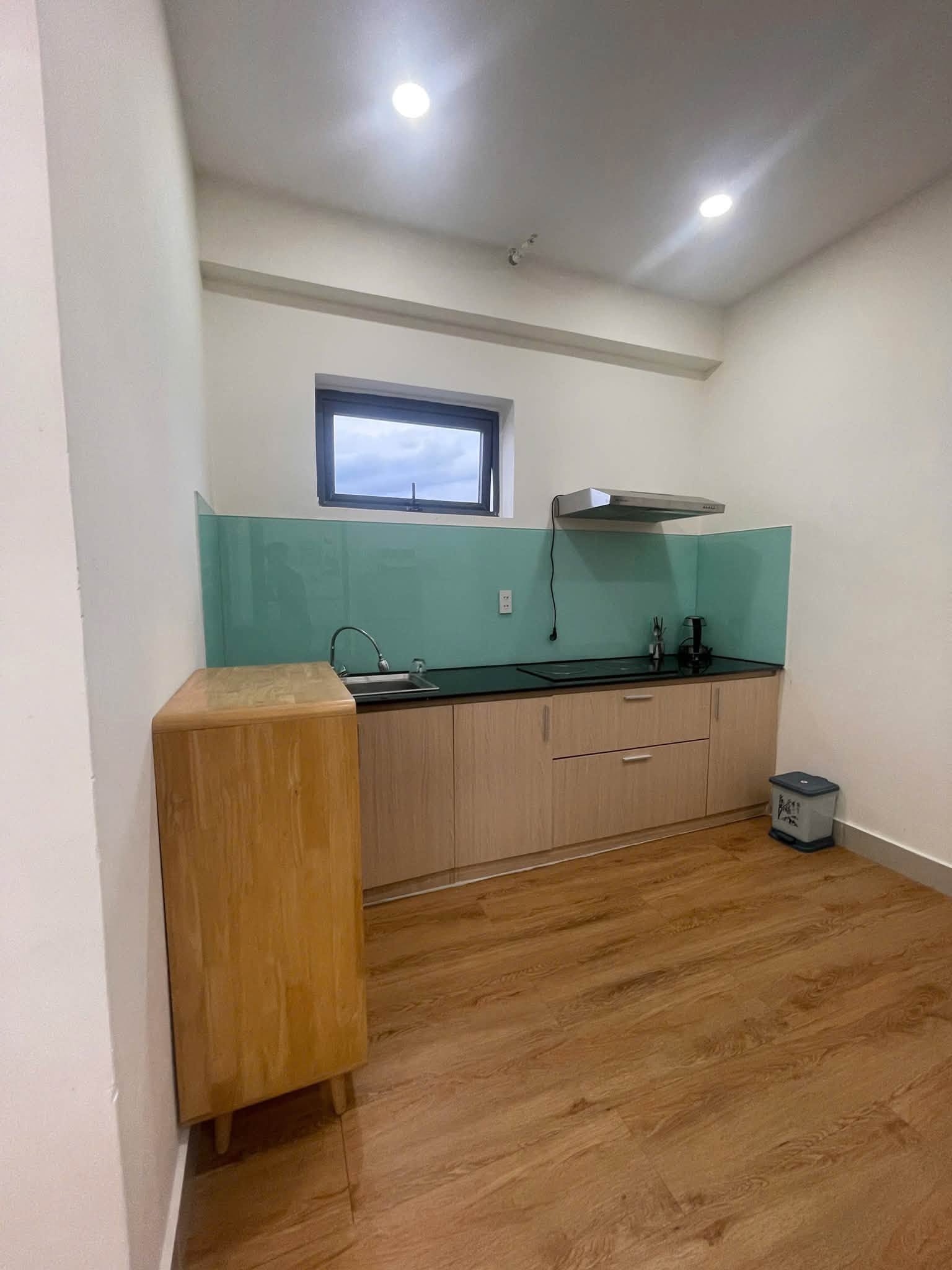 Fully furnished 3-bedroom corner apartment with sea and city views at Napoleon Castle