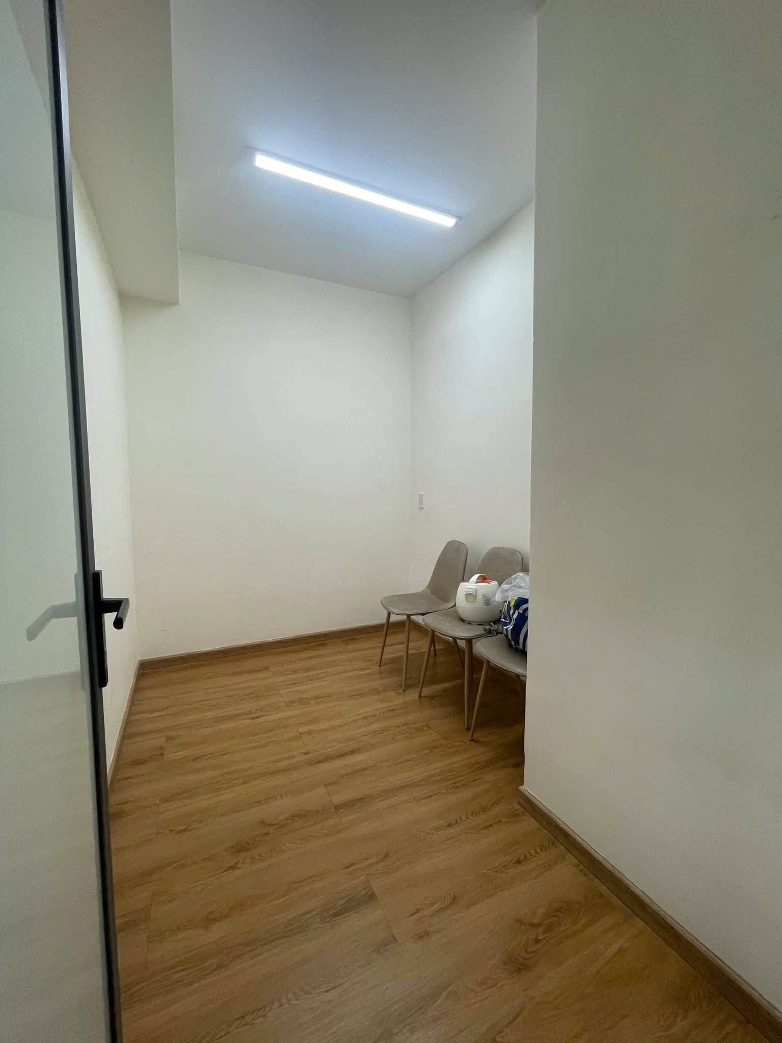 Fully furnished 3-bedroom corner apartment with sea and city views at Napoleon Castle