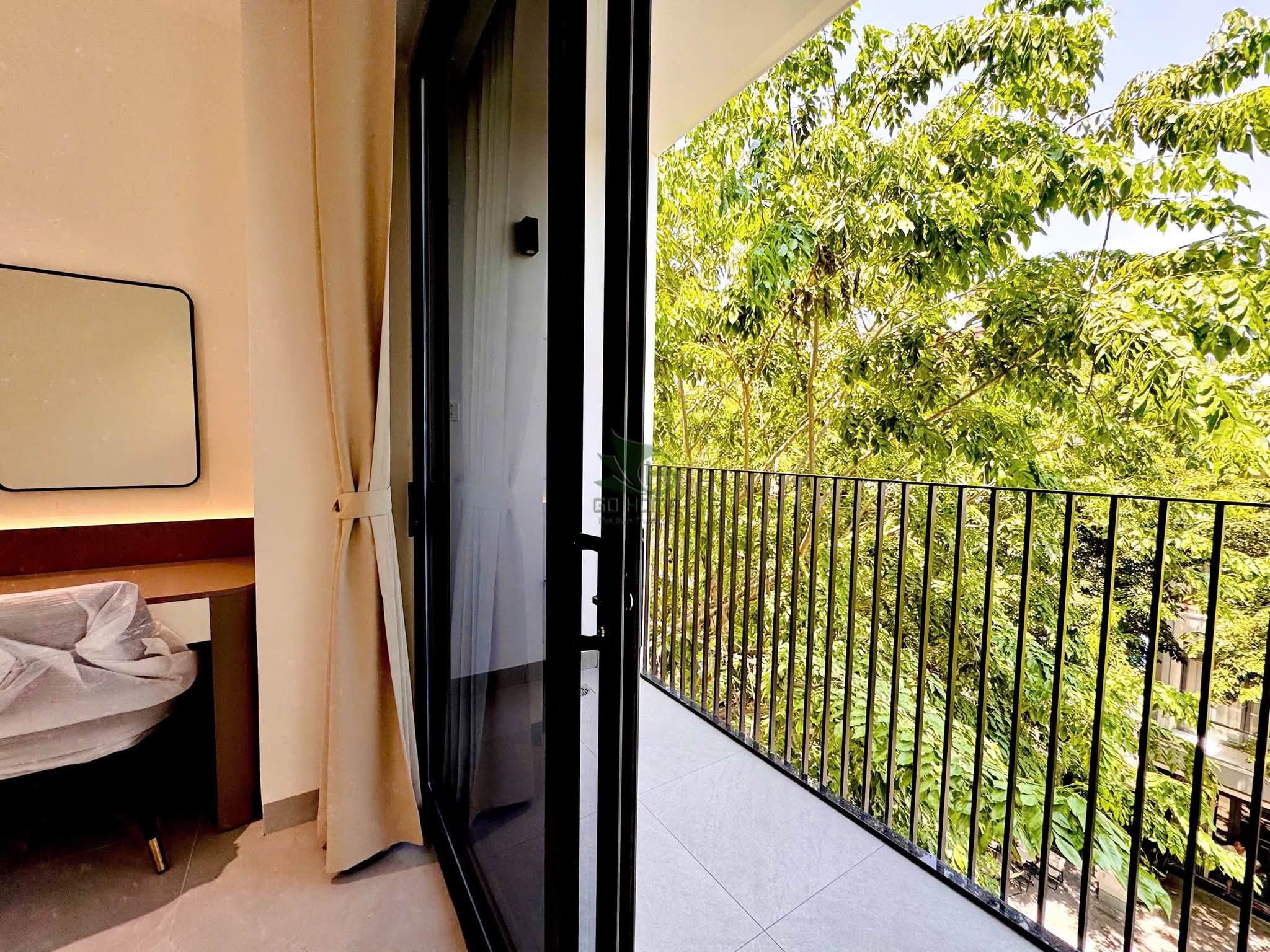 Fully furnished high-floor 2-bedroom apartment in Ha Quang, Phuoc Hai