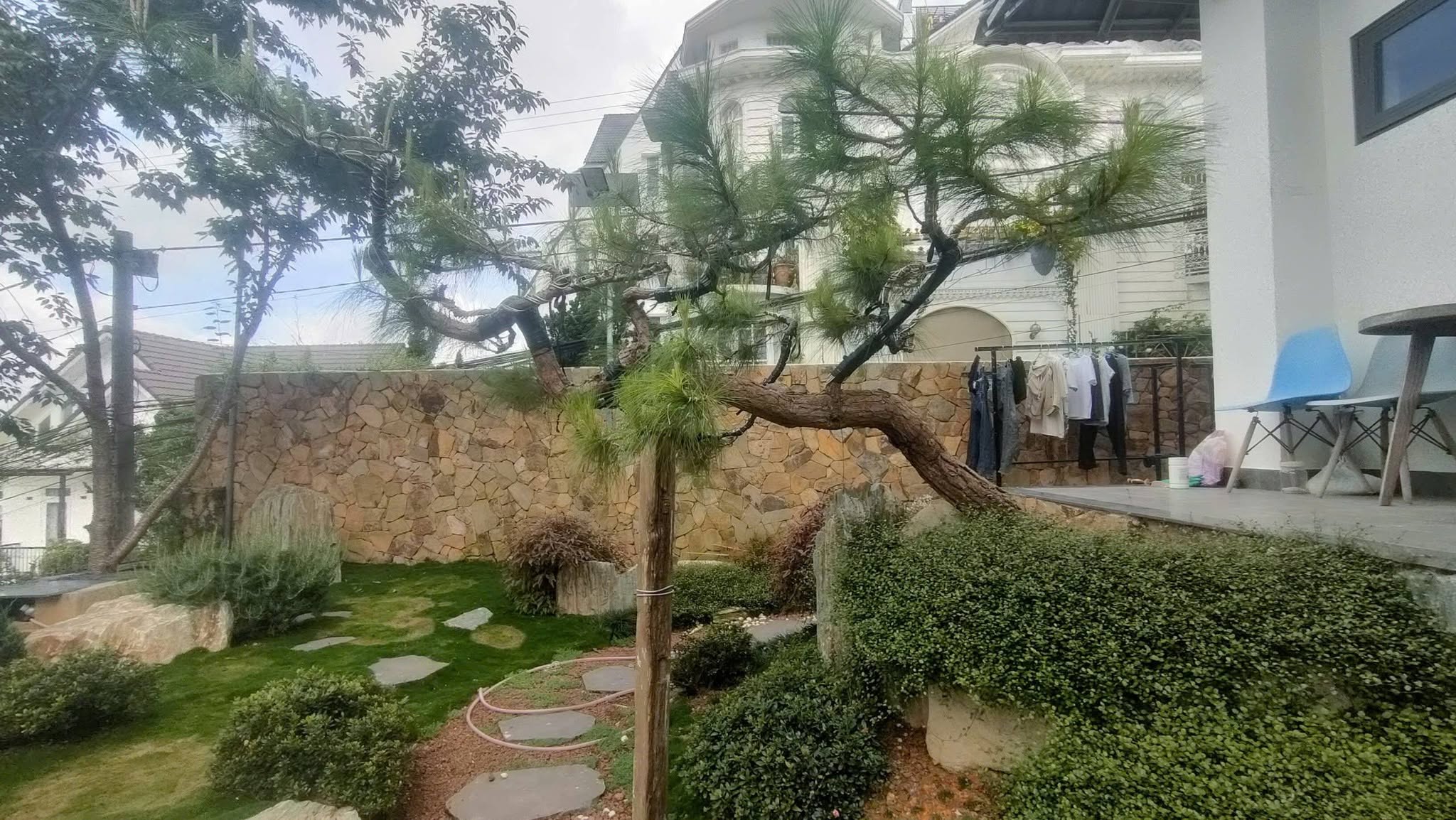 Modern 2-bedroom apartment with garden and valley view on Tran Quang Khai