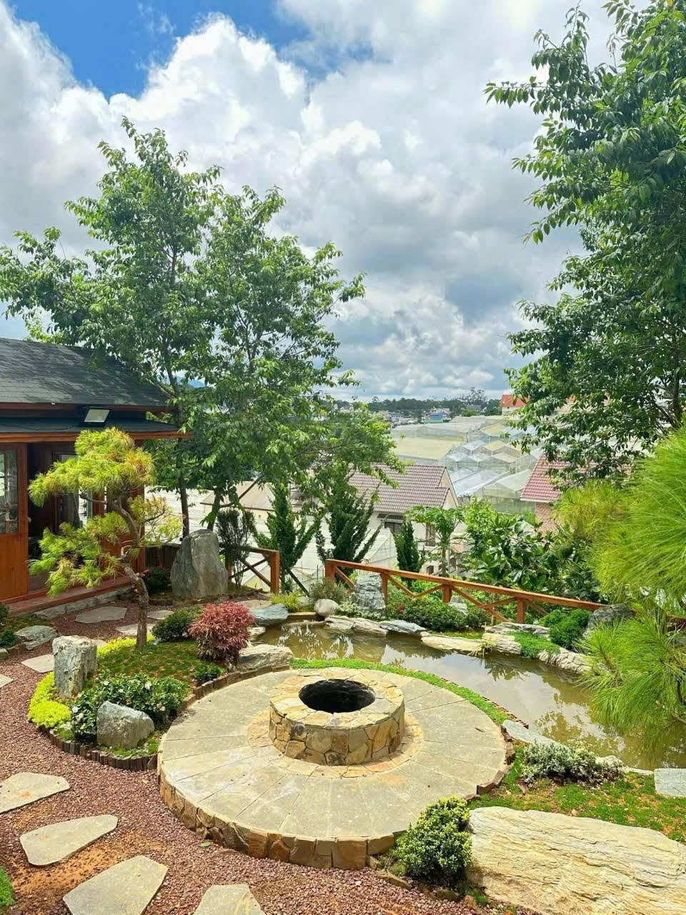 Modern 2-bedroom apartment with garden and valley view on Tran Quang Khai