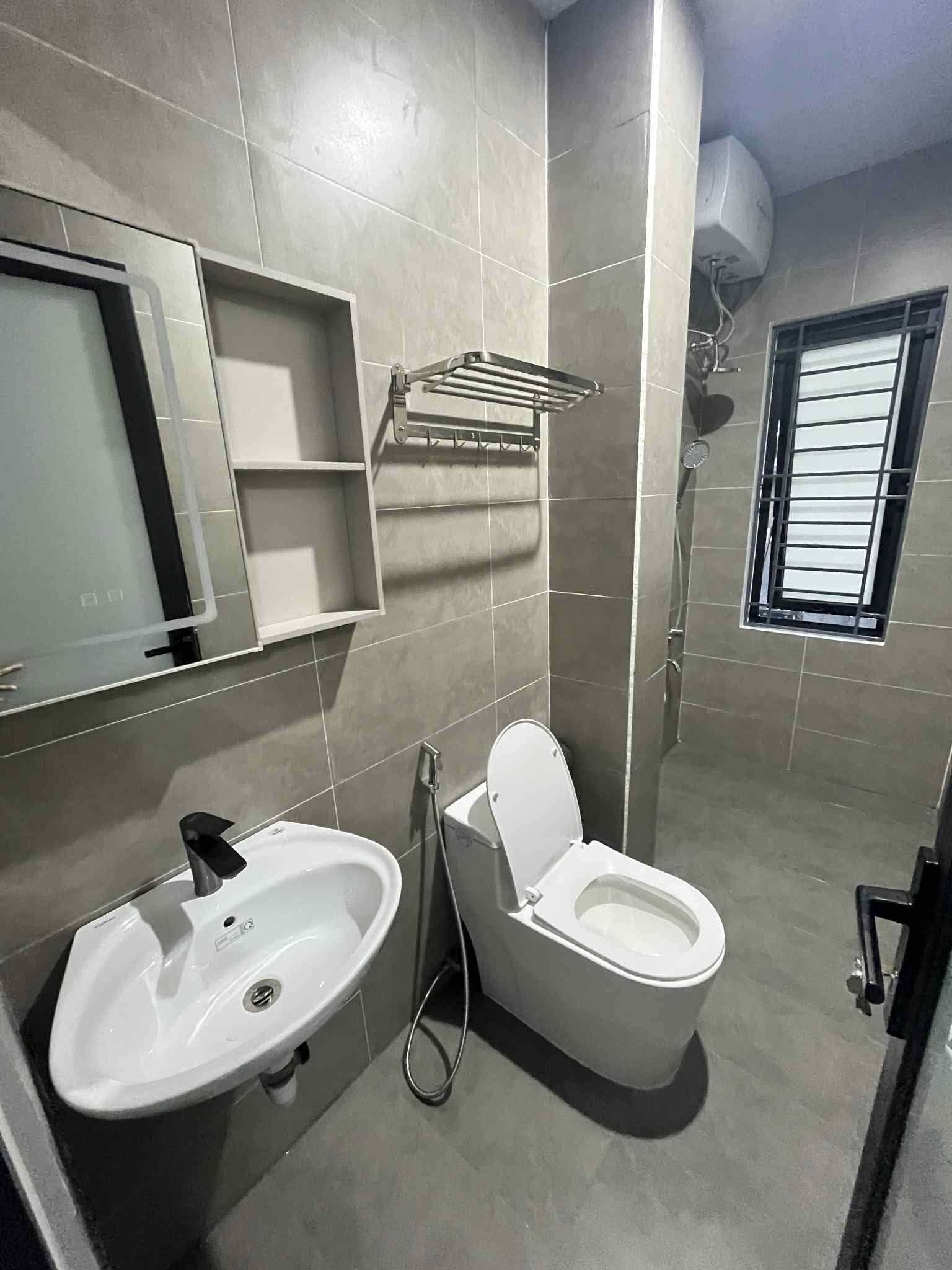 Private double room for two near Nga 6 in Hue city center