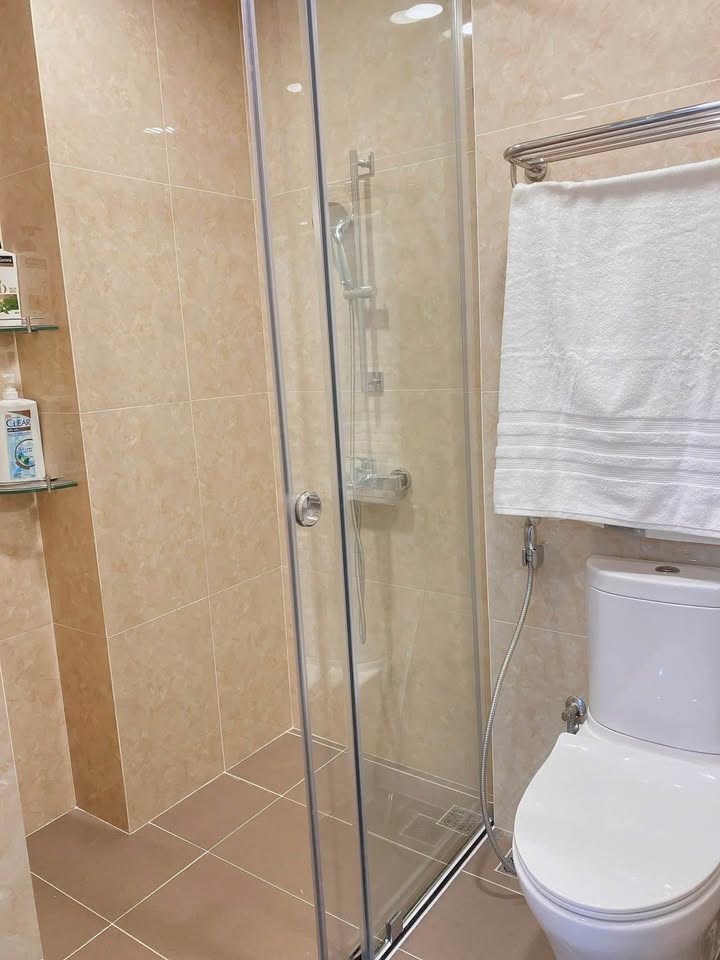 Peaceful fully furnished studio with private washer and dryer in central Thao Dien