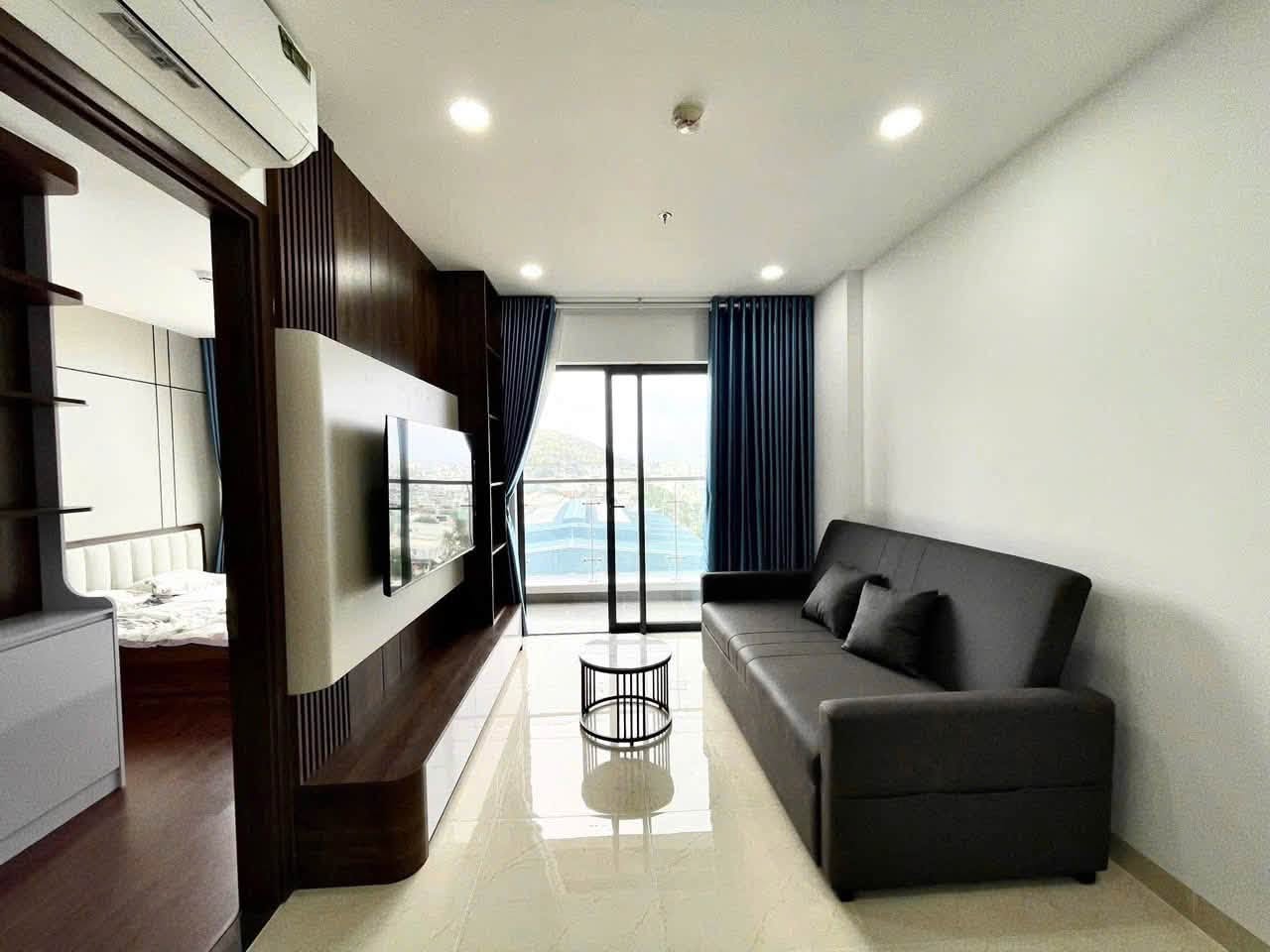 Brand-new fully furnished 2-bedroom apartment at Phu Tai Central Life