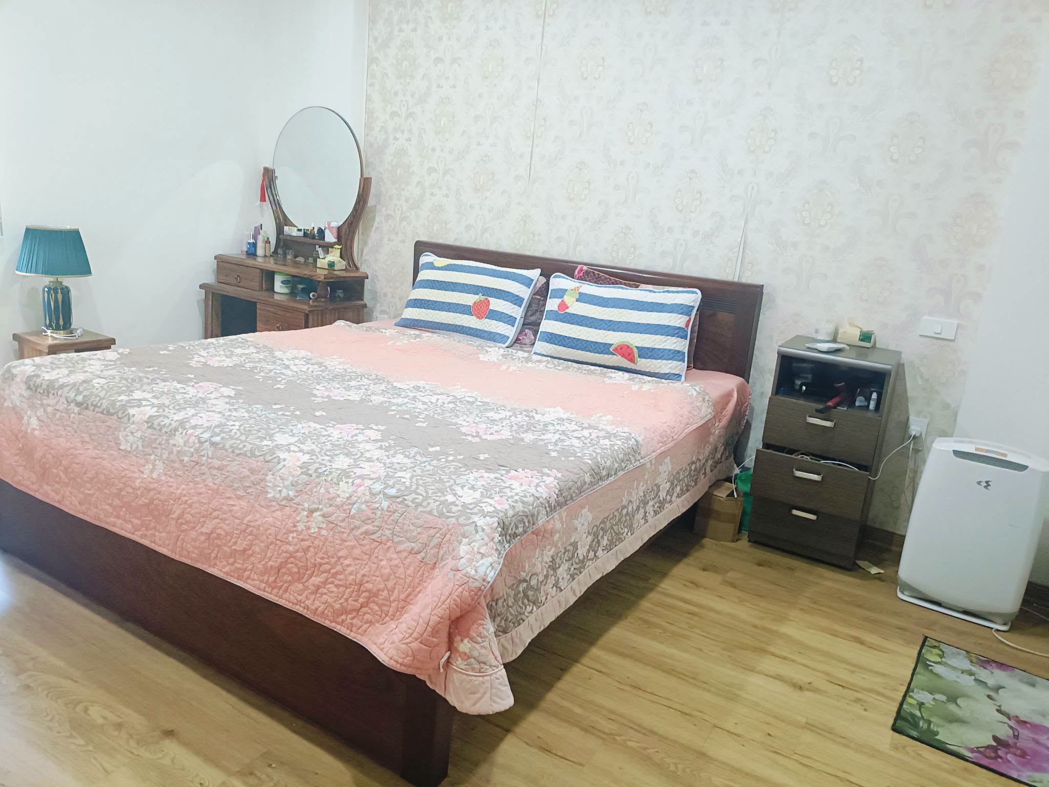 Five-storey 5-bedroom townhouse suitable for residence, office or business near Lach Tray
