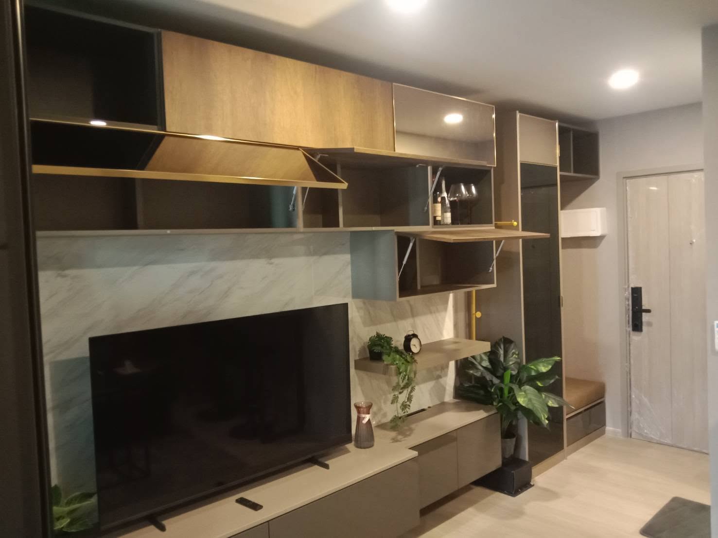 Aspire Onnut Station 1-Bedroom Condo near BTS On Nut  Apartment name