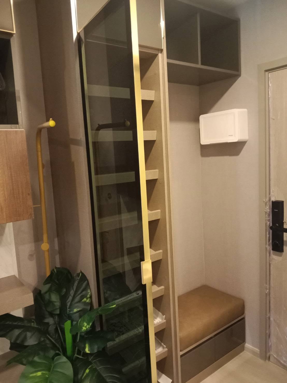 Aspire Onnut Station 1-Bedroom Condo near BTS On Nut  Apartment name
