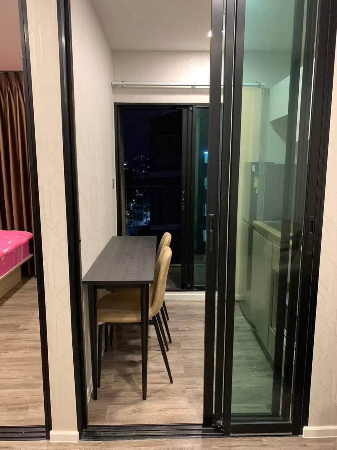 Brown Condo Ratchada–Huai Khwang 1-Bedroom near MRT Huai Khwang