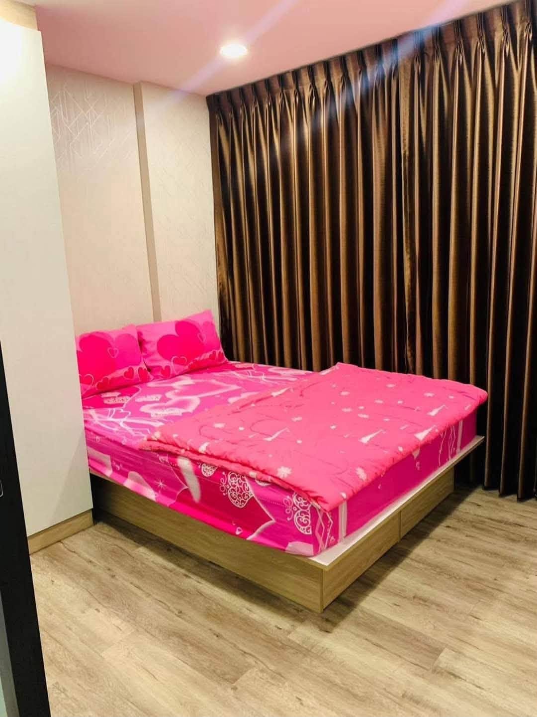 Brown Condo Ratchada–Huai Khwang 1-Bedroom near MRT Huai Khwang