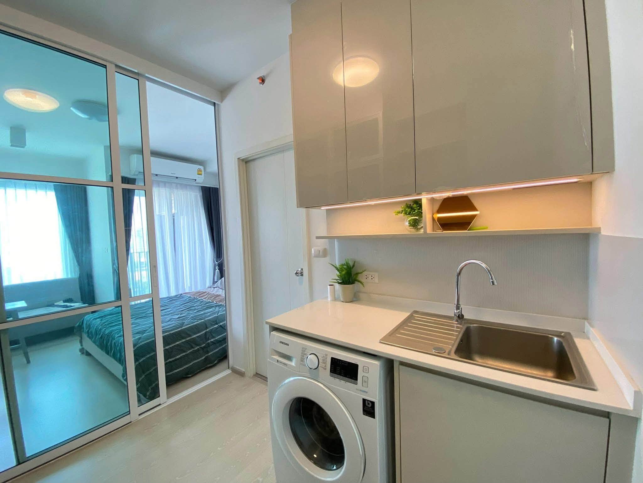 Chapter One Eco Ratchada–Huai Khwang Studio near MRT Huai Khwang