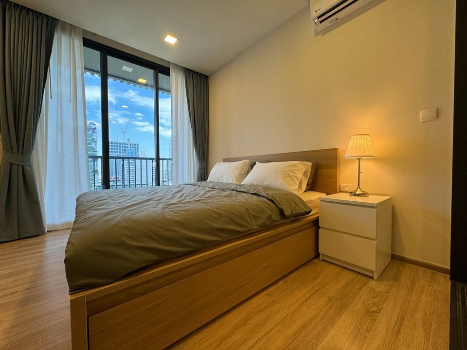 XT Phayathai 1-Bedroom Condo near BTS Phaya Thai