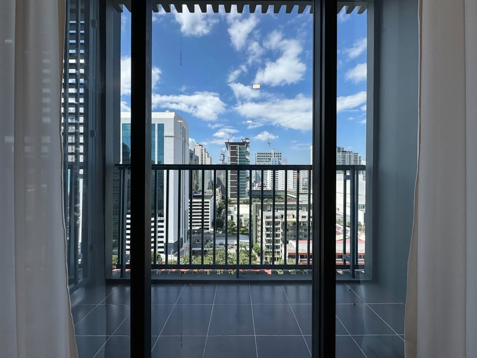XT Phayathai 1-Bedroom Condo near BTS Phaya Thai