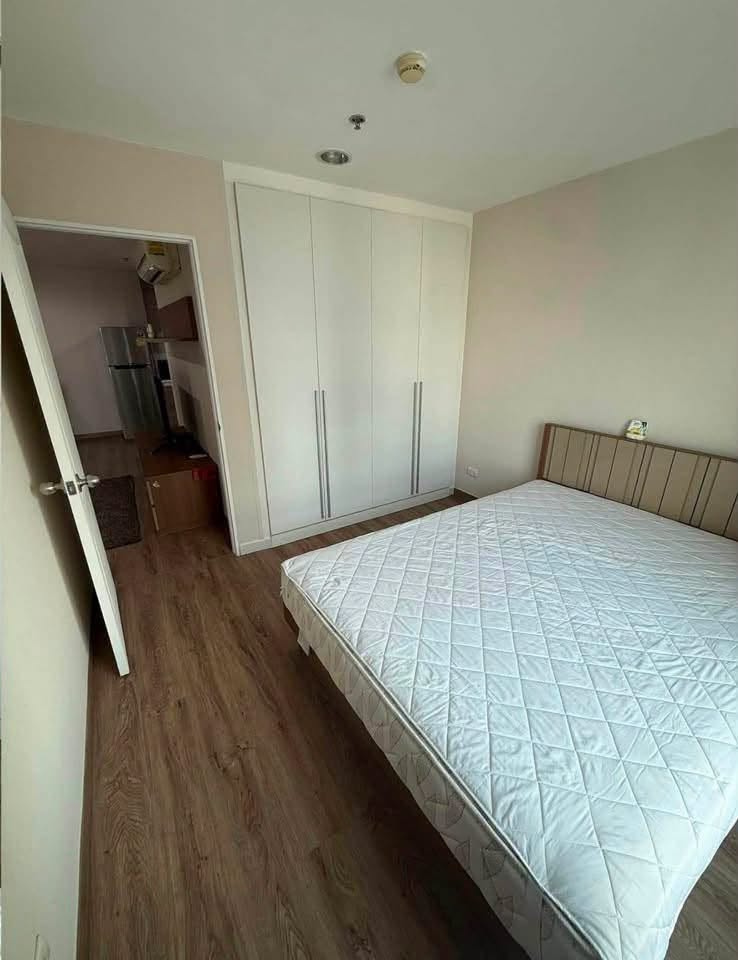 Bell Grand Rama 9 1-Bedroom Condo near MRT Rama 9